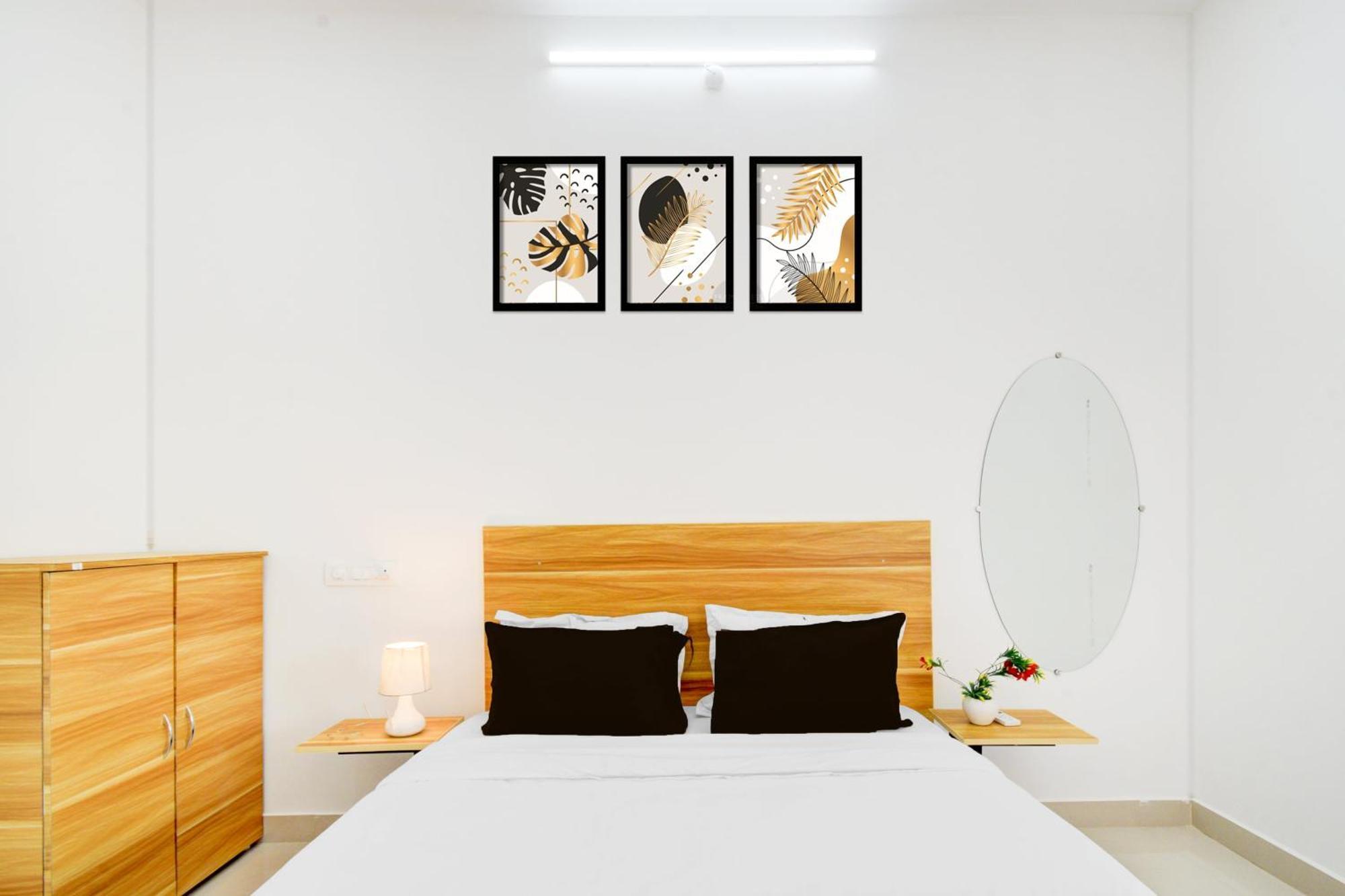 Hotel O Nayati Grand 3*