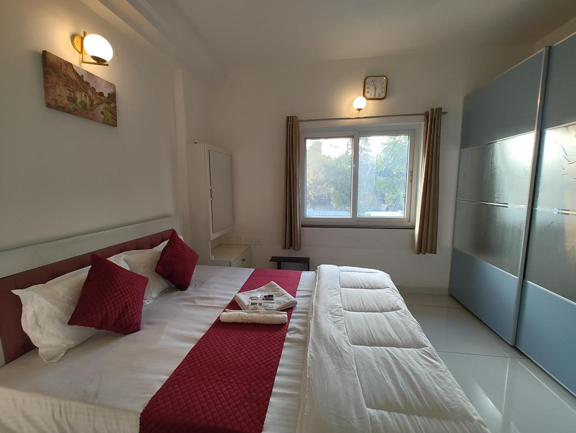 Magnus 3bhk Fully Furnished Flat - Gated Community, Club House, Pool Apartment Hyderabad