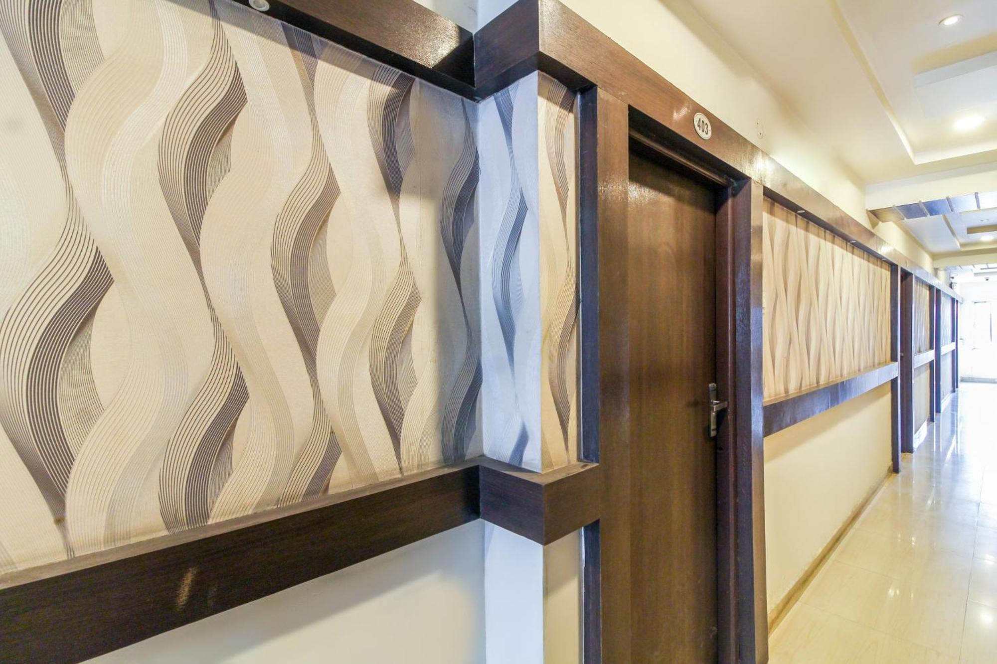 O Sri Harsha Residency Near Jntu Metro Hotel 4*