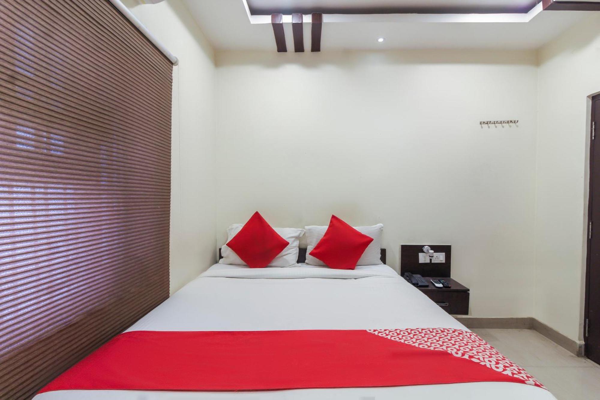 O Sri Harsha Residency Near Jntu Metro Hotel 4*