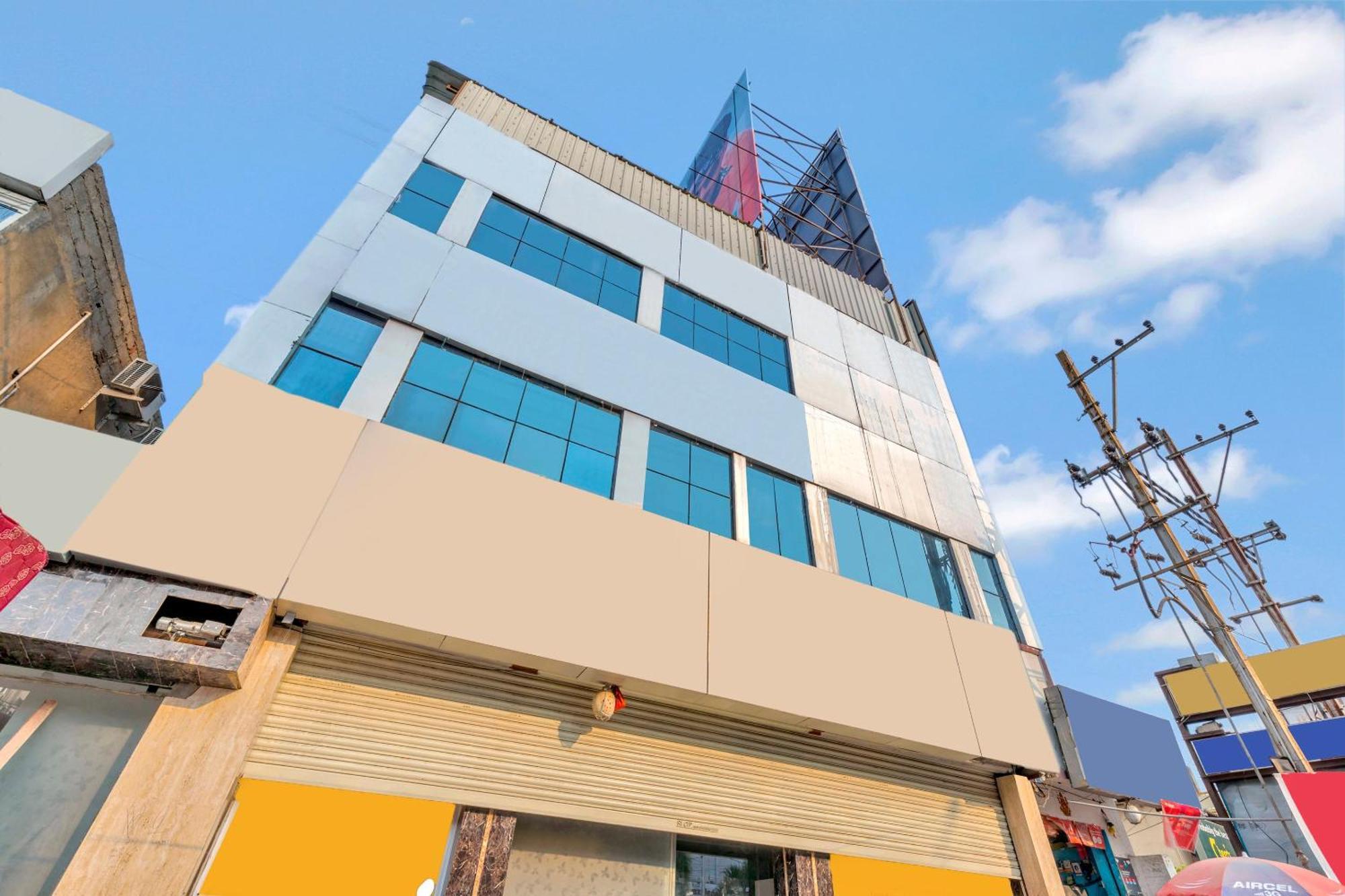 Hotel O Ankitha Grand Kondapur (Telangana)