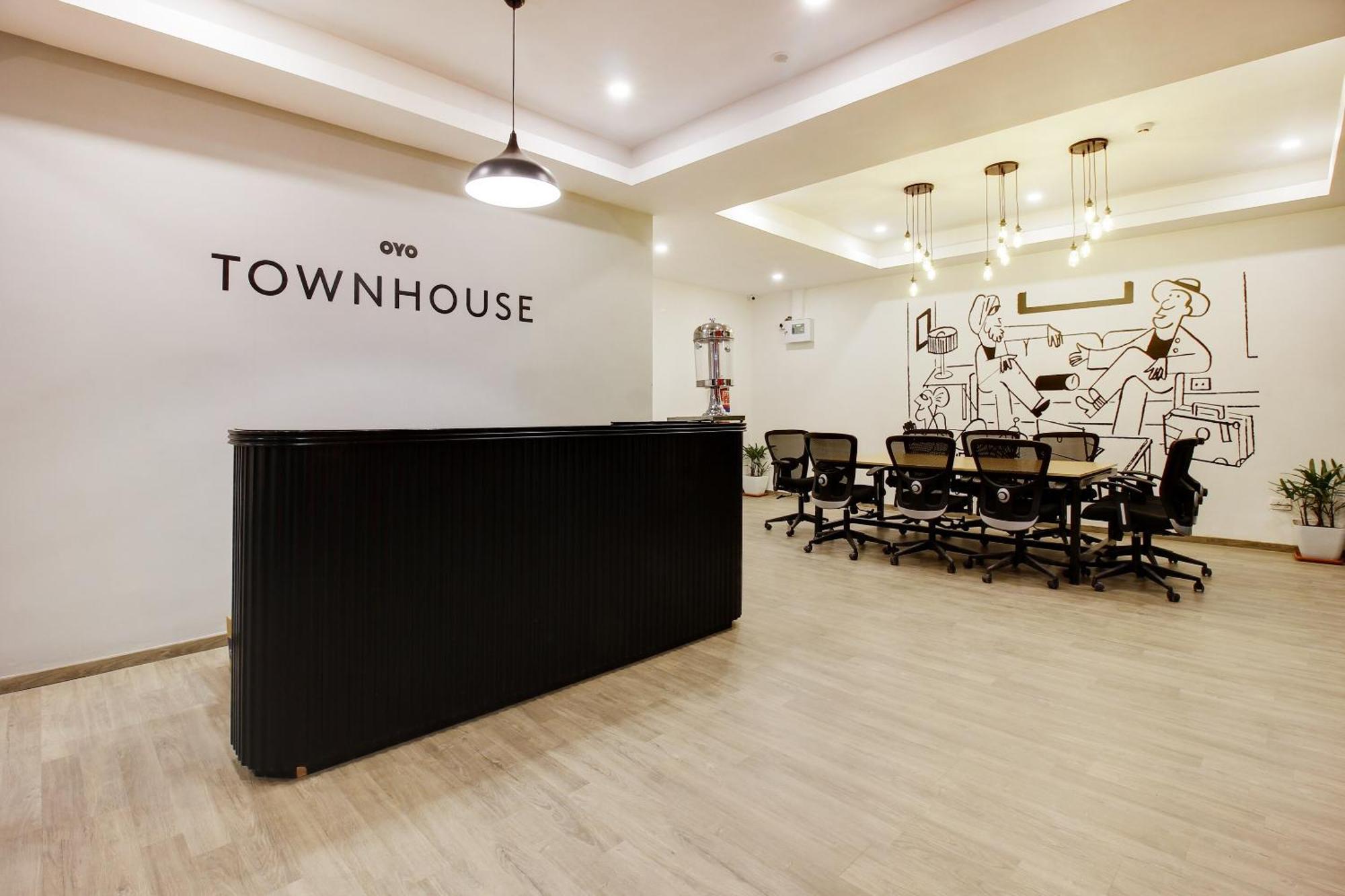 Super Townhouse Moosapet Rcc Prime