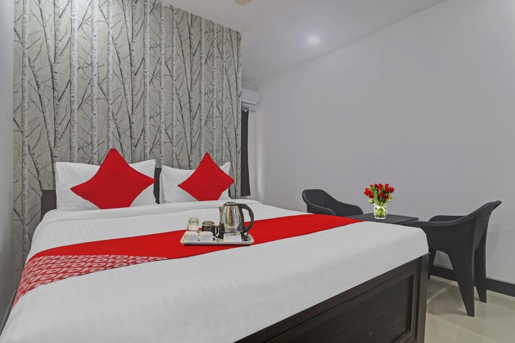 Hotel O Alwal Residency