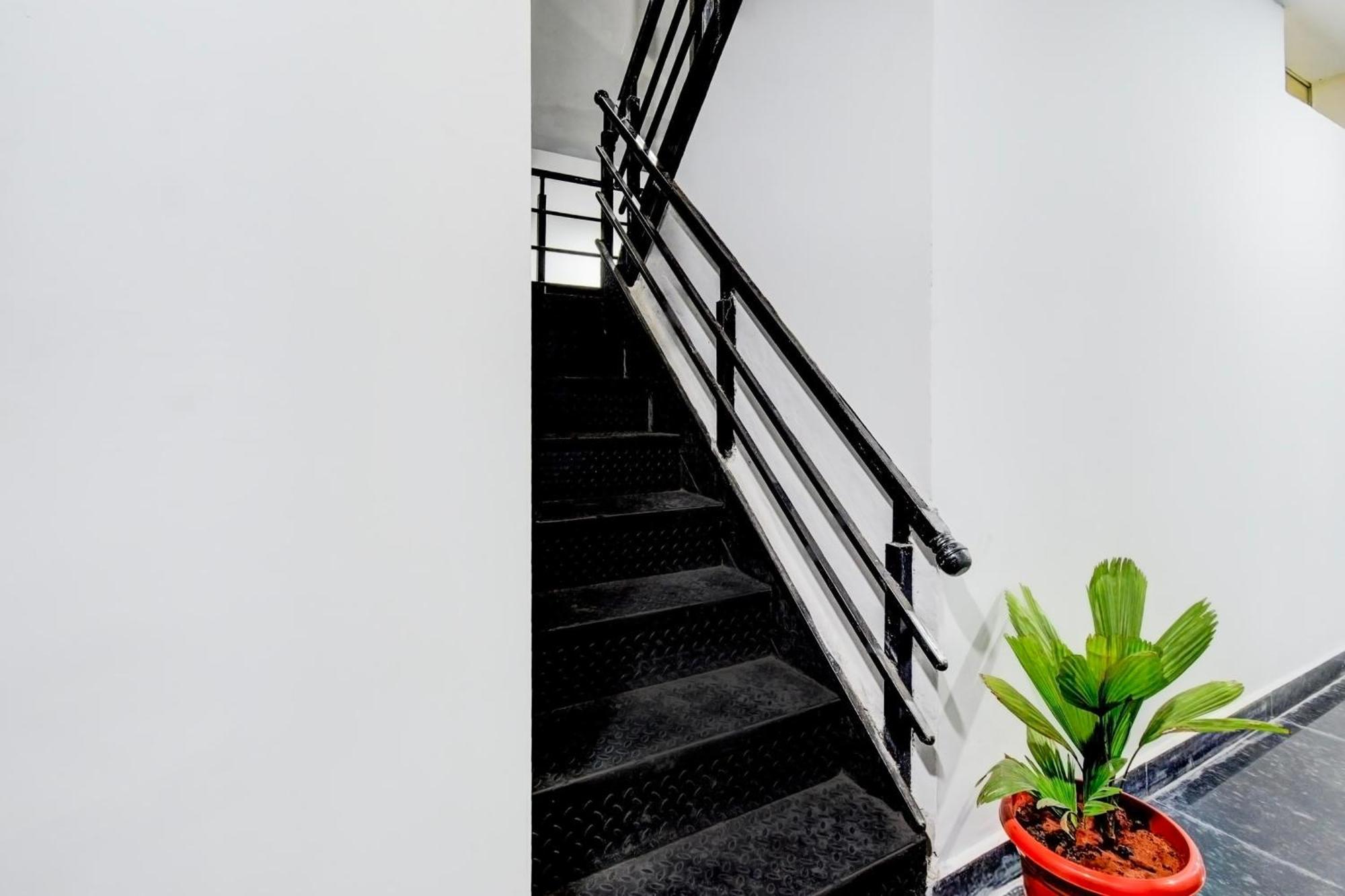 Hotel Townhouse Cherlapally Railway Station