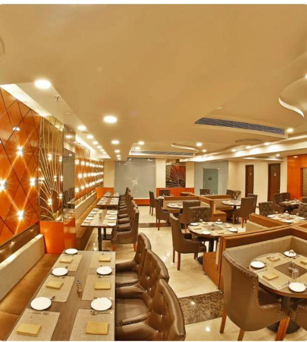 Blossoms Park Continental- A Luxury Collection 3*