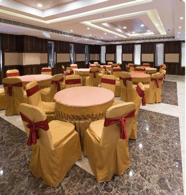 Hotel Blossoms Park Continental- A Luxury Collection 3*