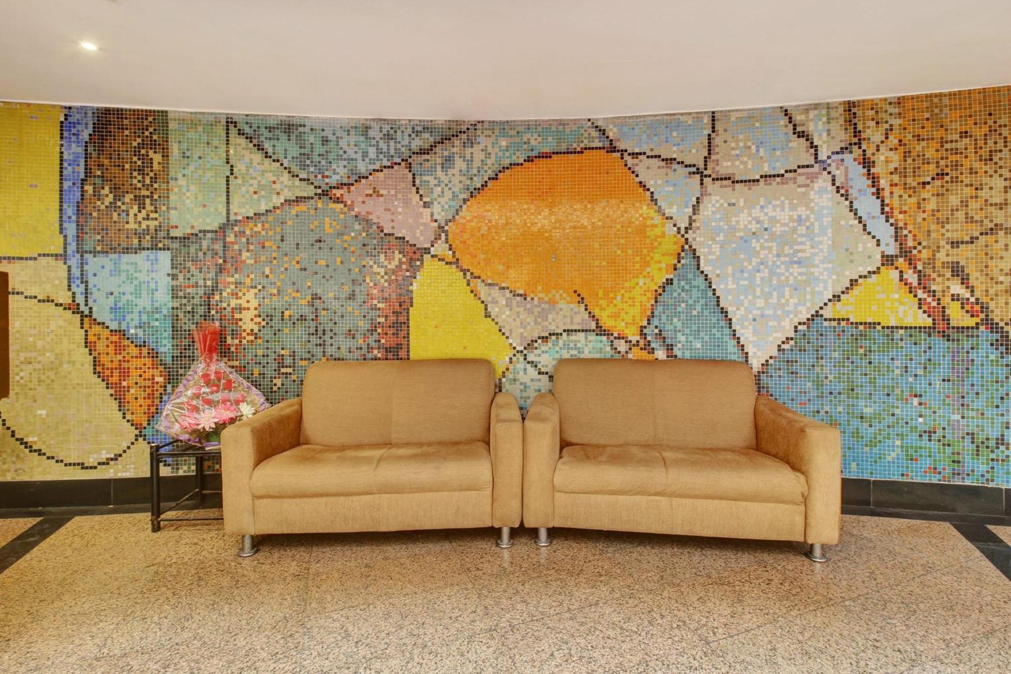 Hotel O Metro International 4*