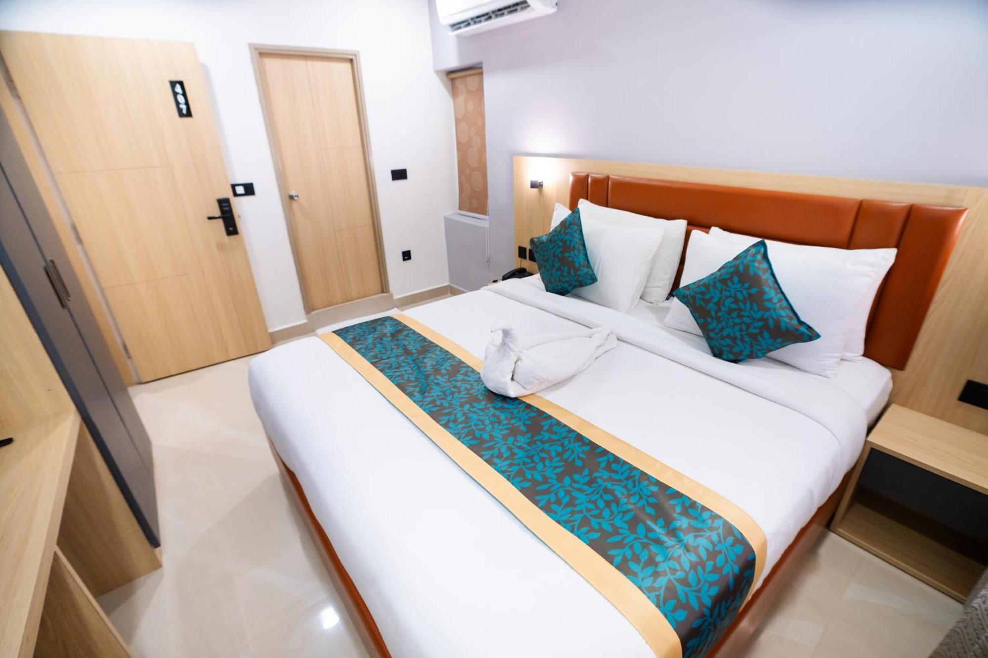 Sunrise Business 3* Hyderabad