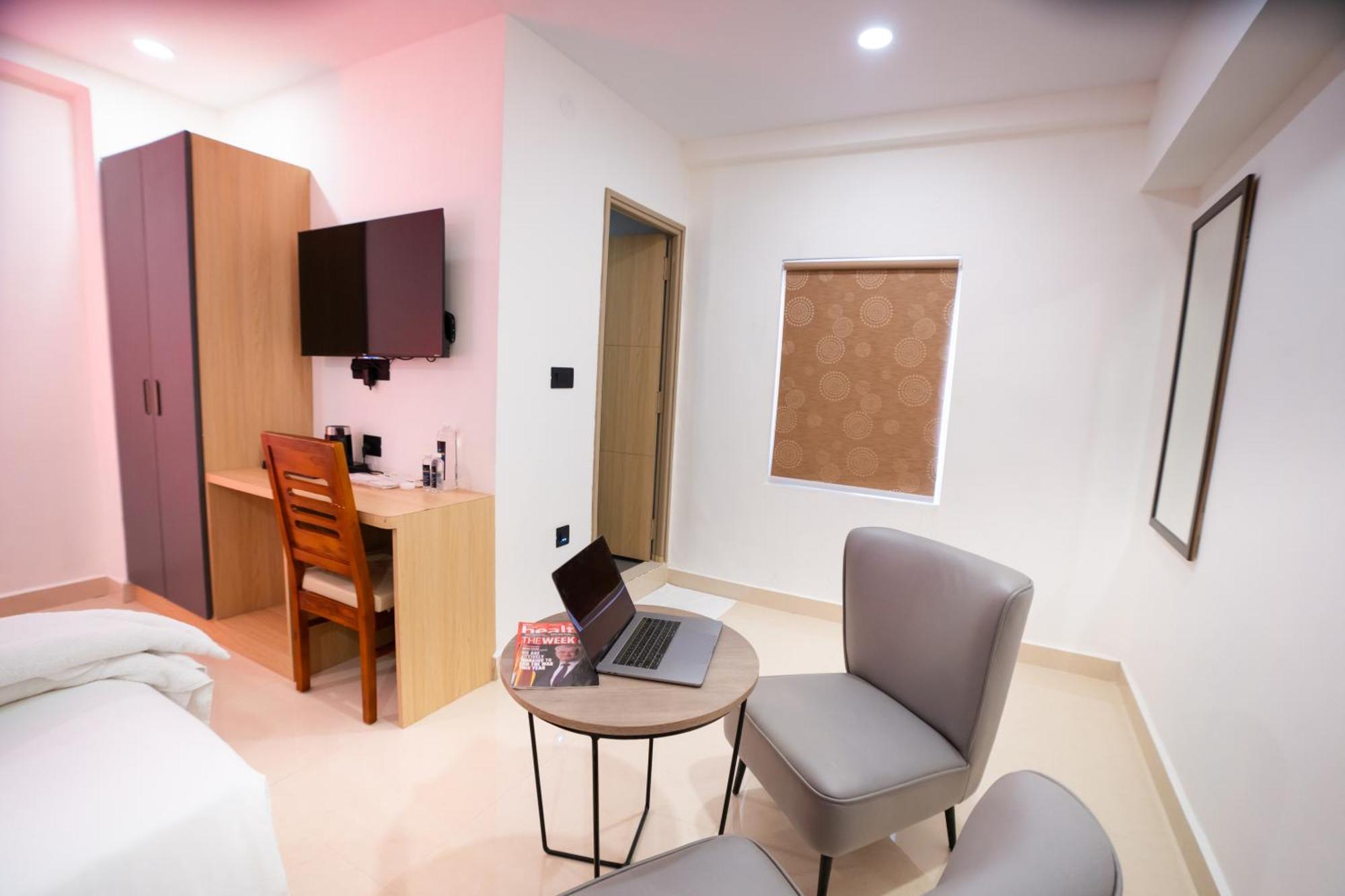 Hotel Sunrise Business