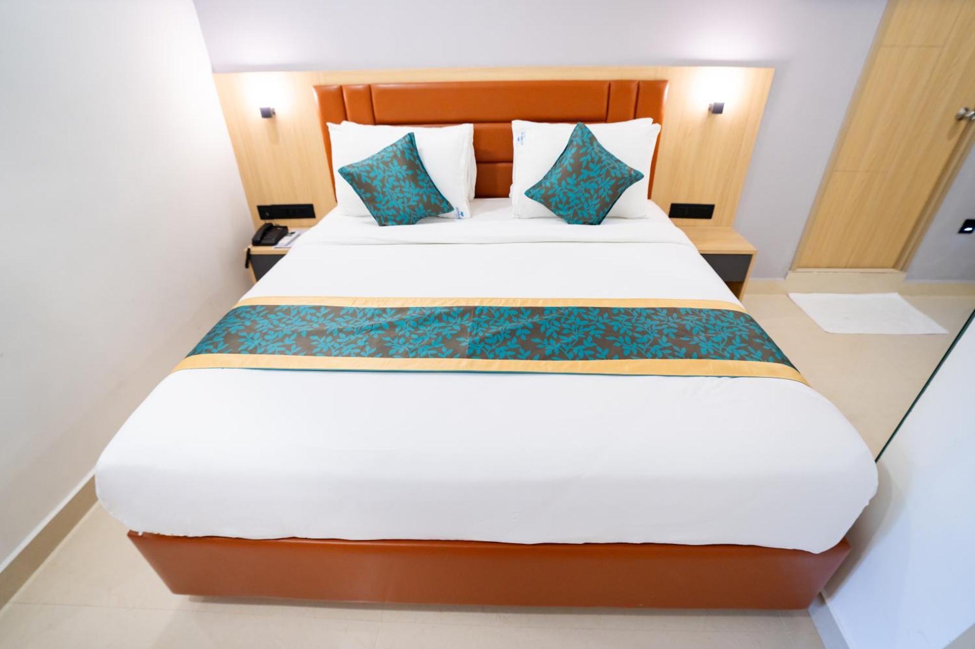 Sunrise Business Hotel 3*