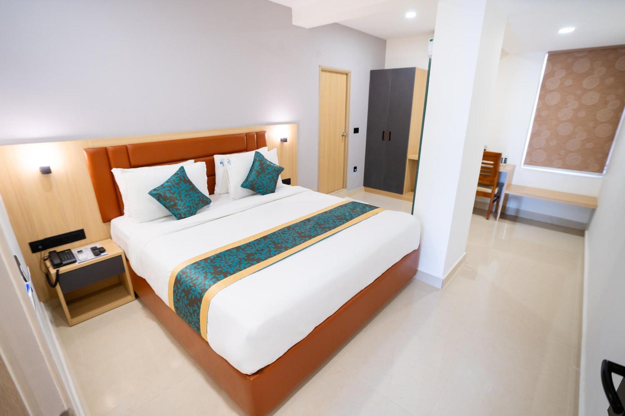 Hotel Sunrise Business