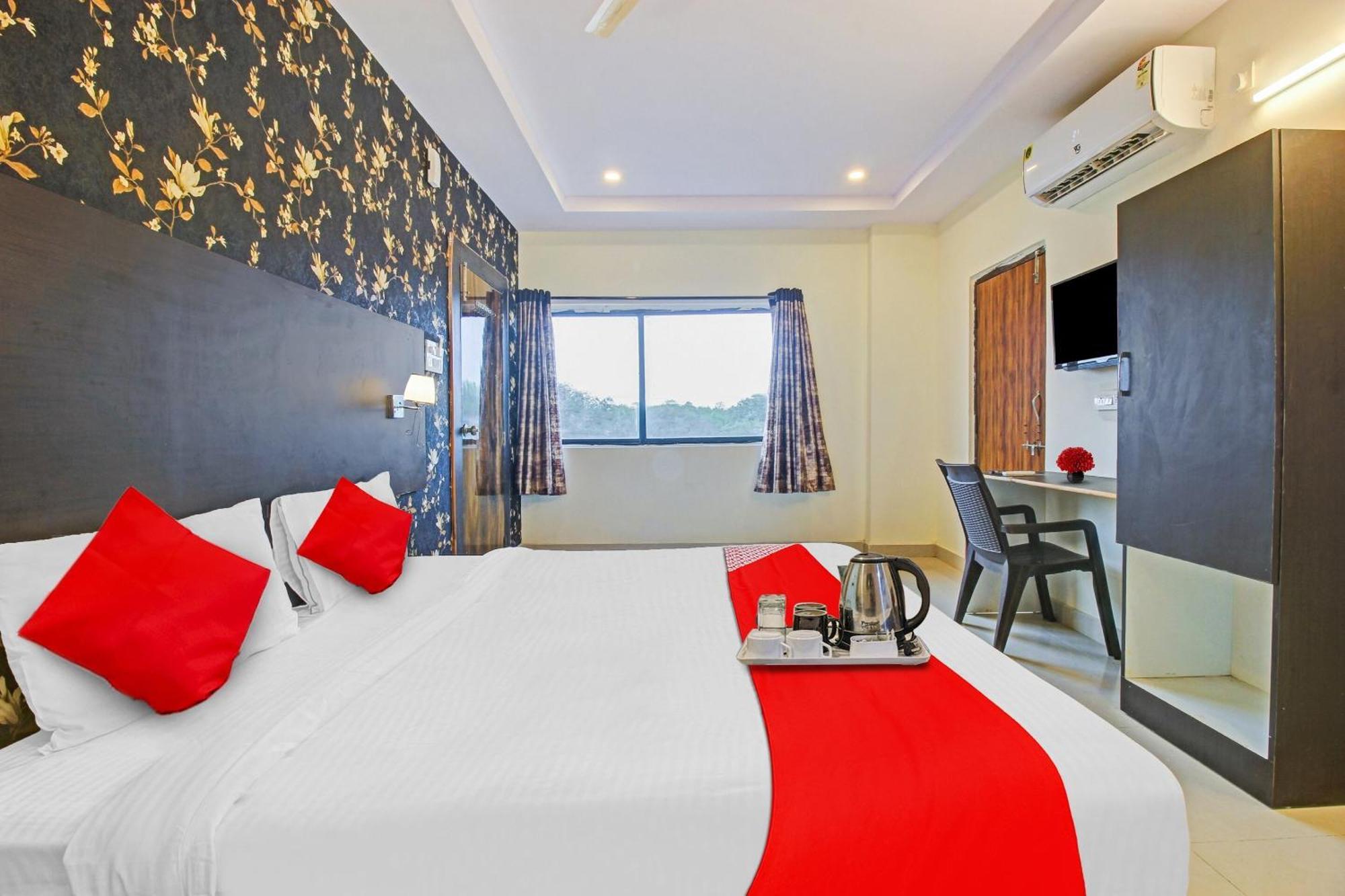 Hotel Capital O Ragas Hyderabad