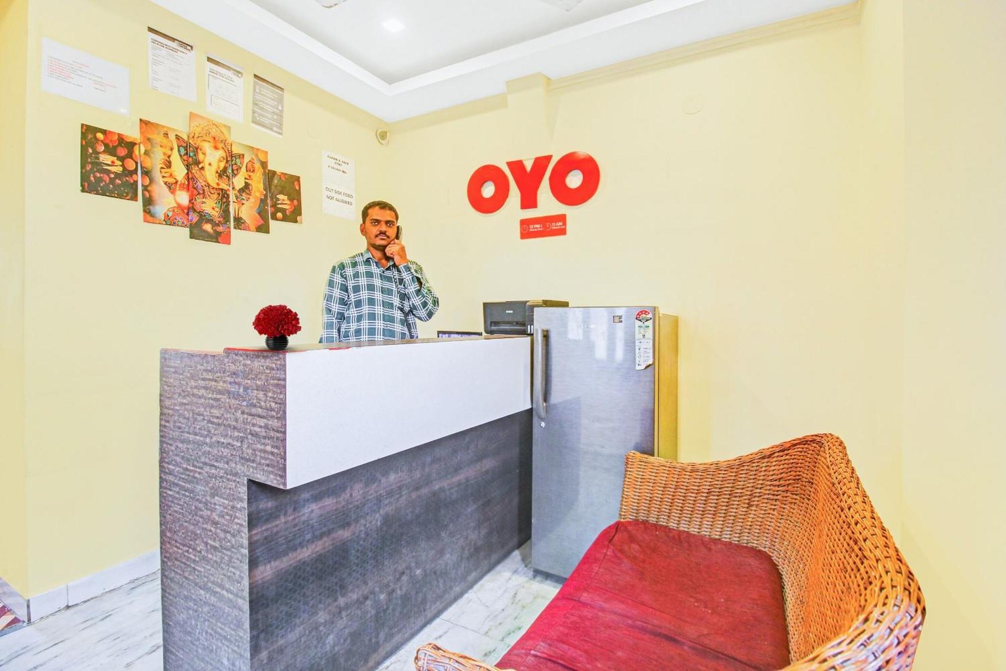 Hotel Capital O Ragas