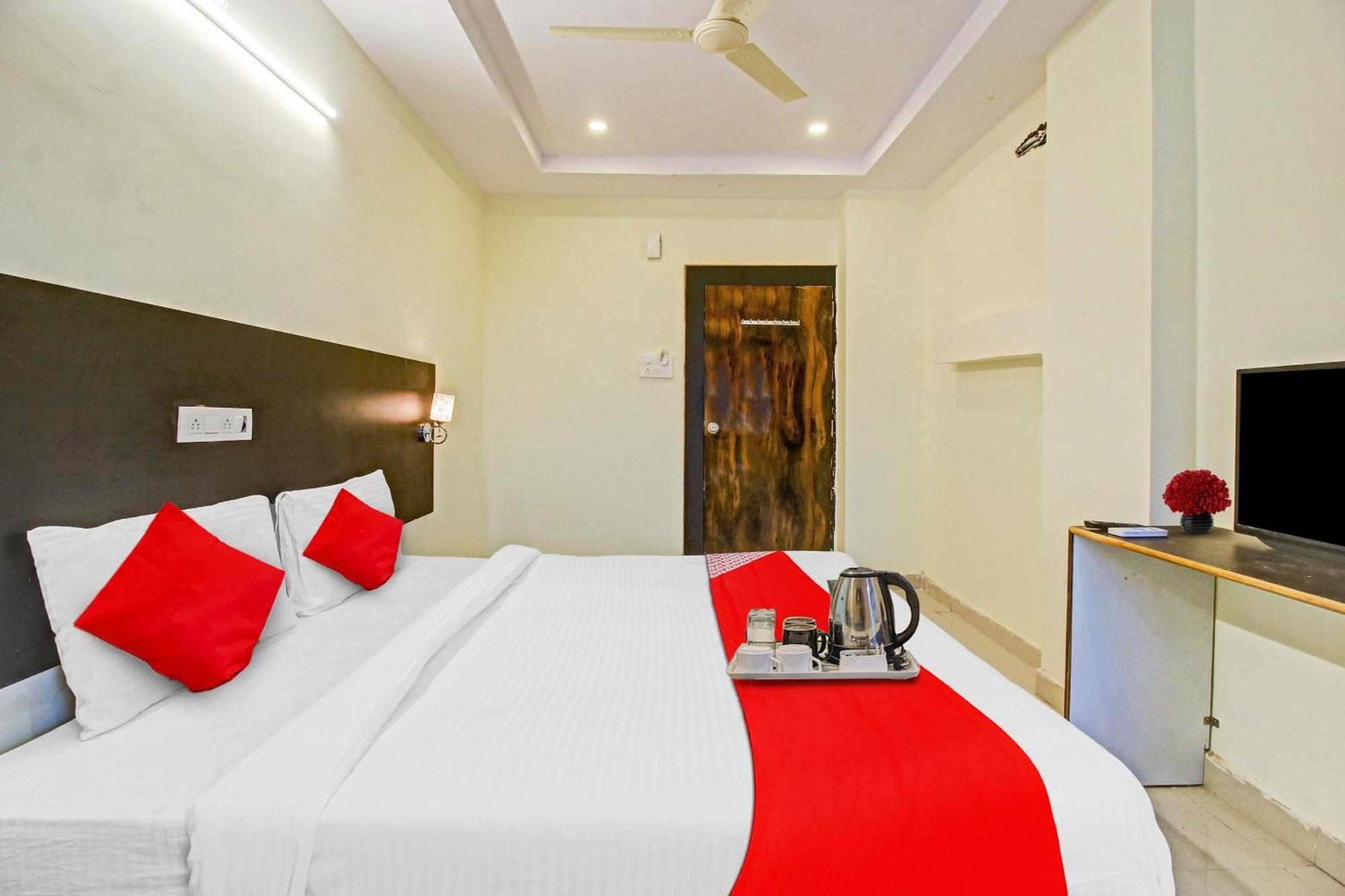 Hotel Capital O Ragas Hyderabad
