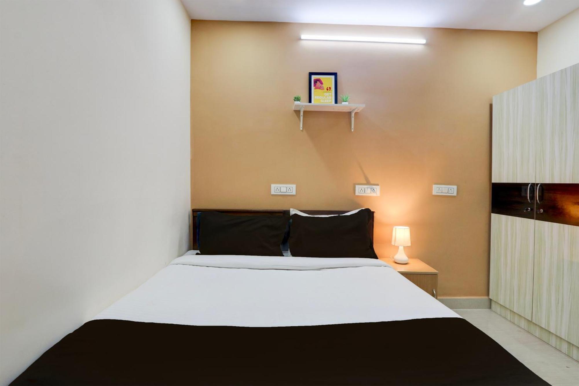 Collection O Sri Balaji Luxury Hotel Hyderabad