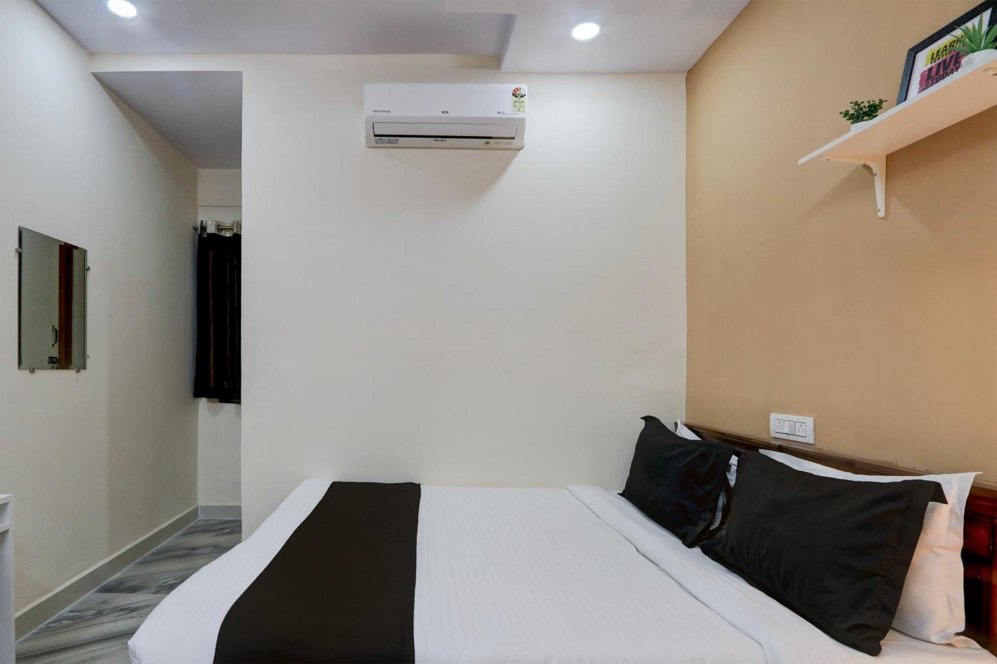 Collection O Sri Balaji Luxury Hyderabad