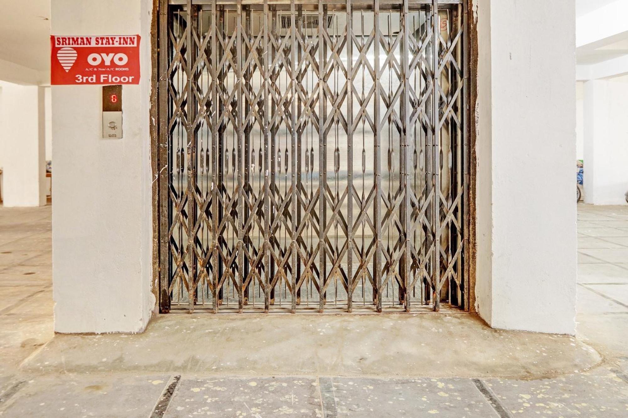 Hotel O Sriman