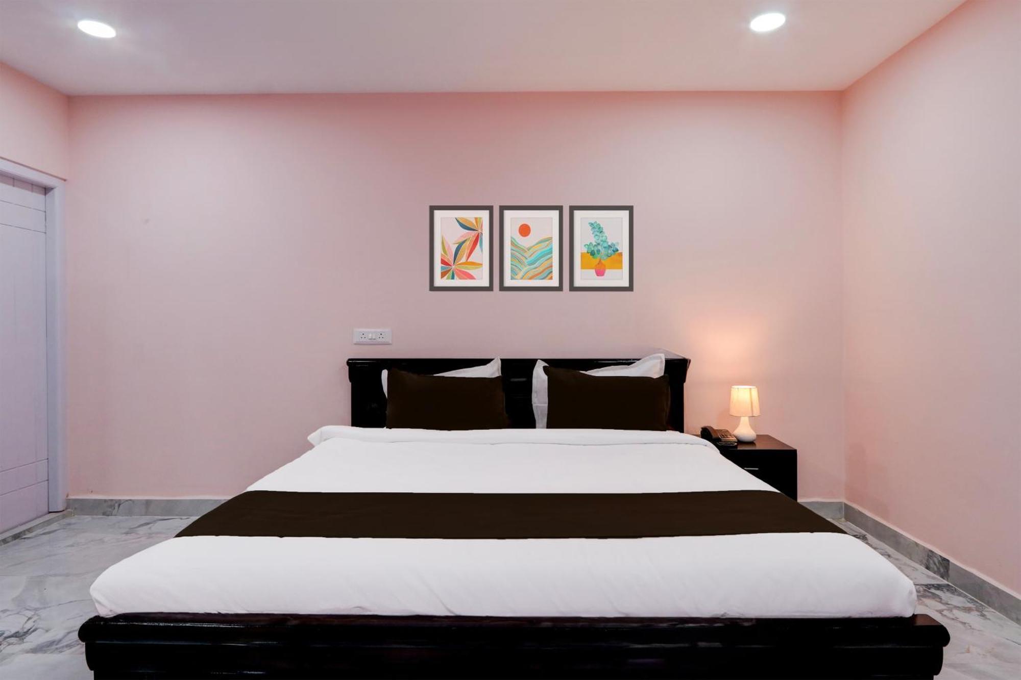 O Ss Ome Ultra Luxury Hotel 3*