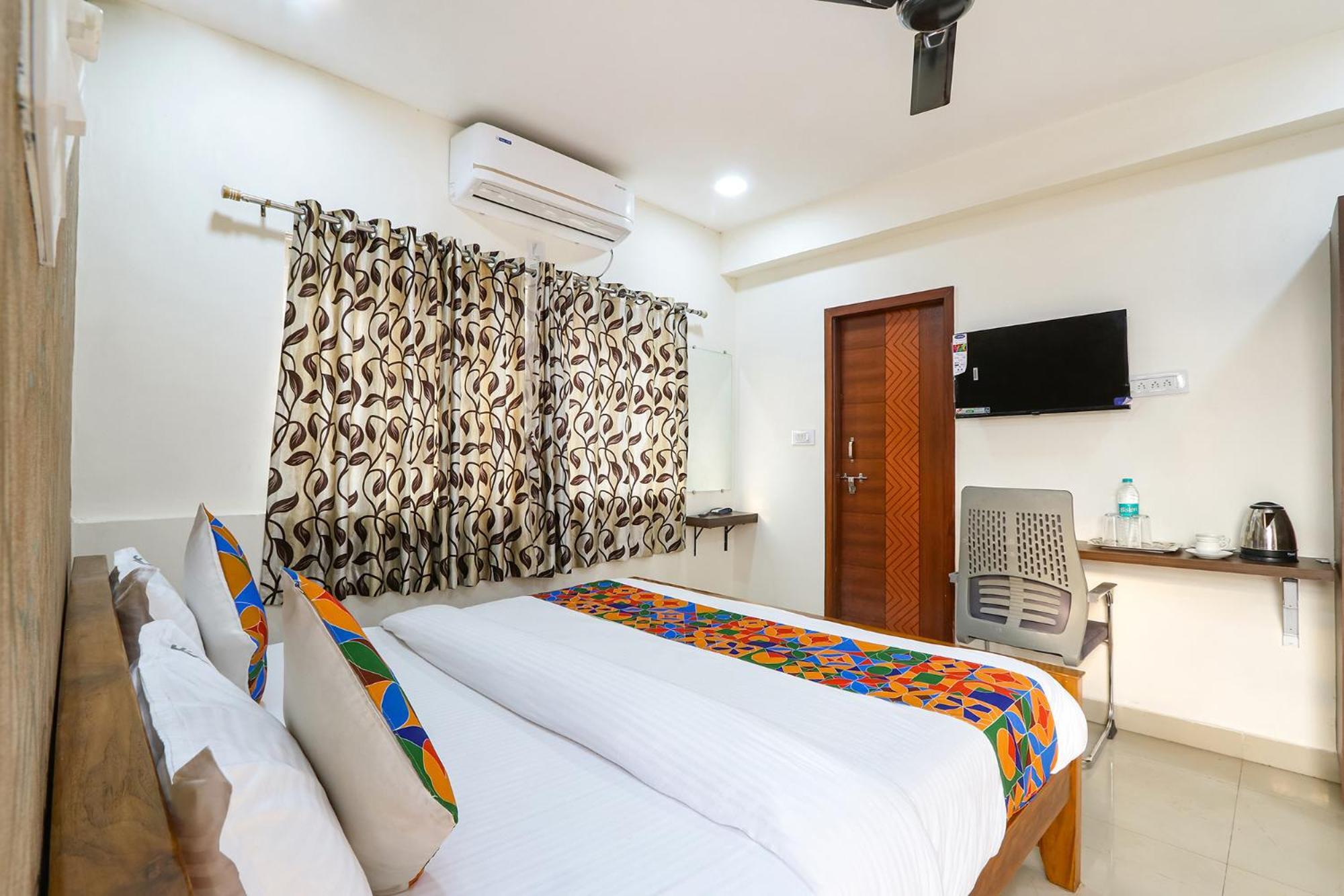 Fabhotel Vgr Comforts