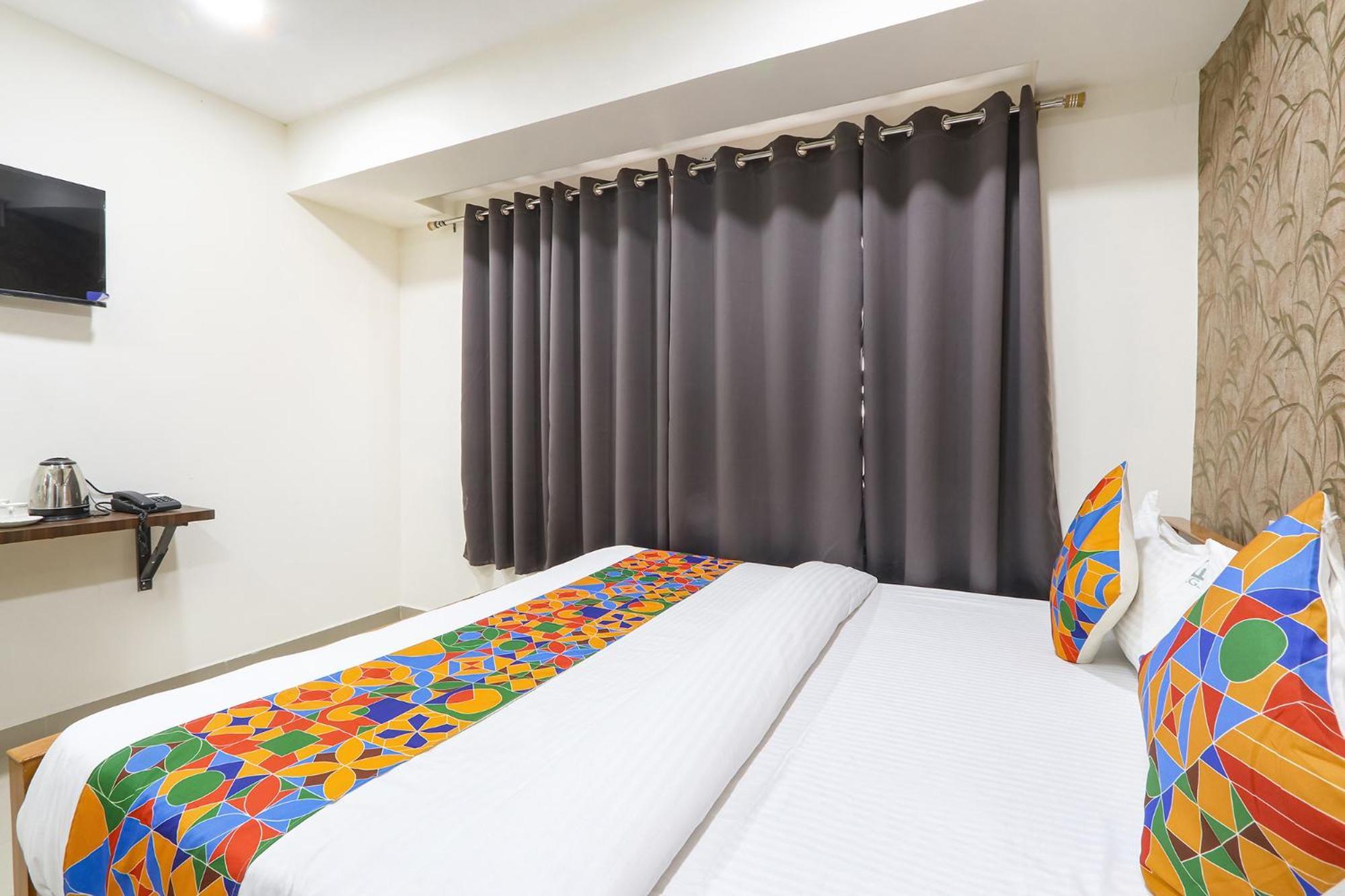 Fabhotel Vgr Comforts Hotel 5*