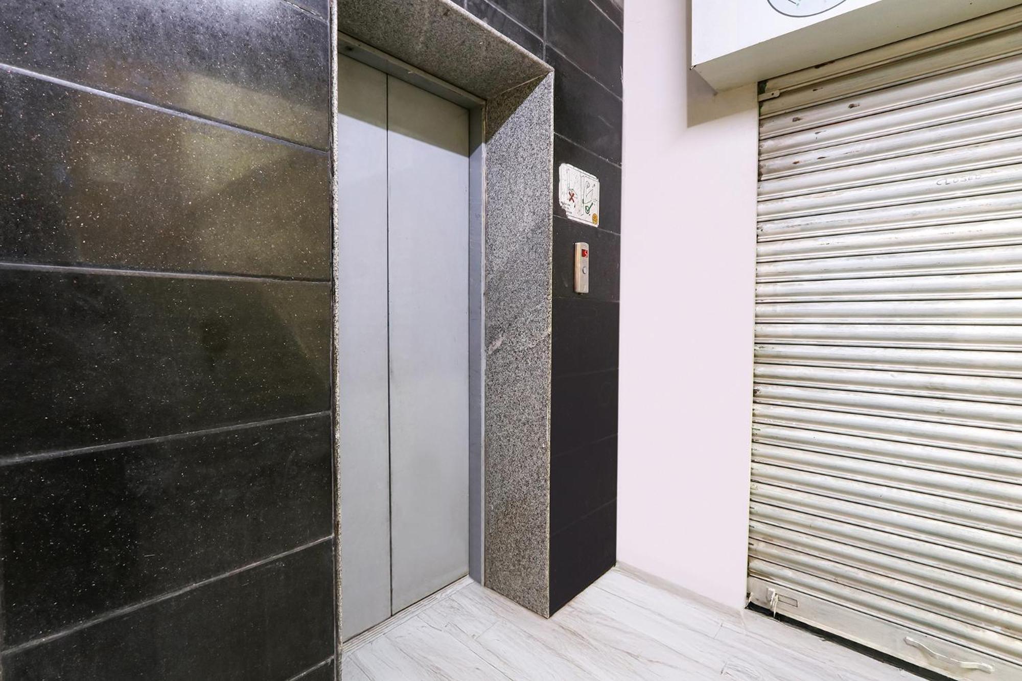 Fabhotel Vgr Comforts Hotel 5*