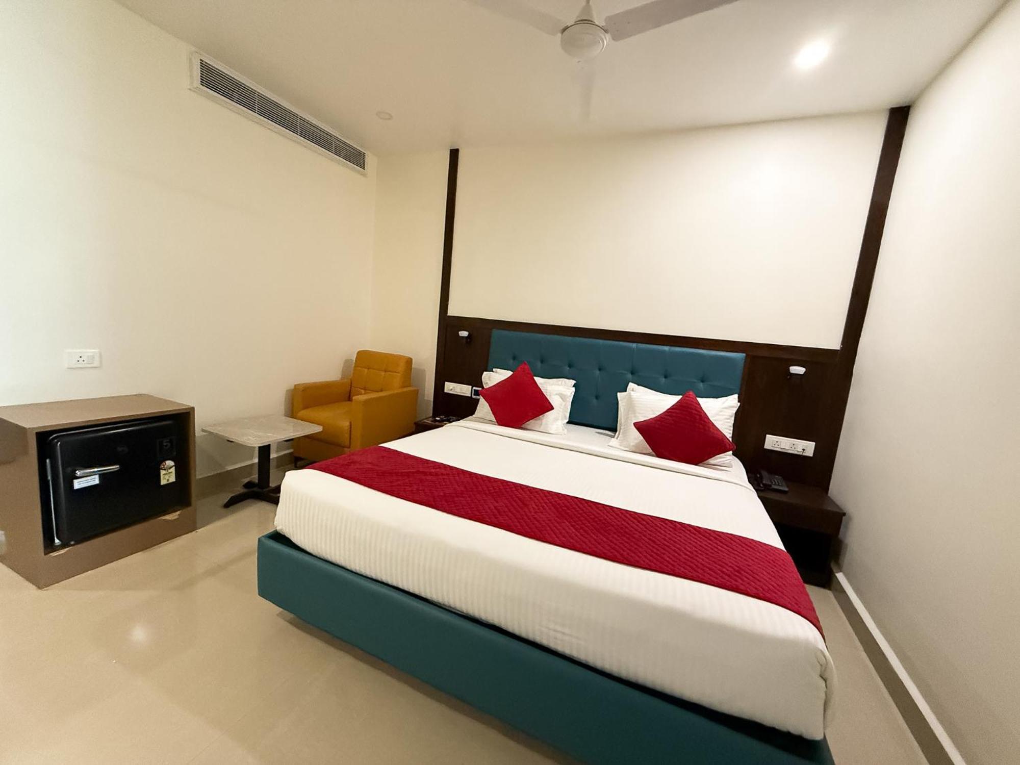Hotel Landridge - Hitech Hyderabad