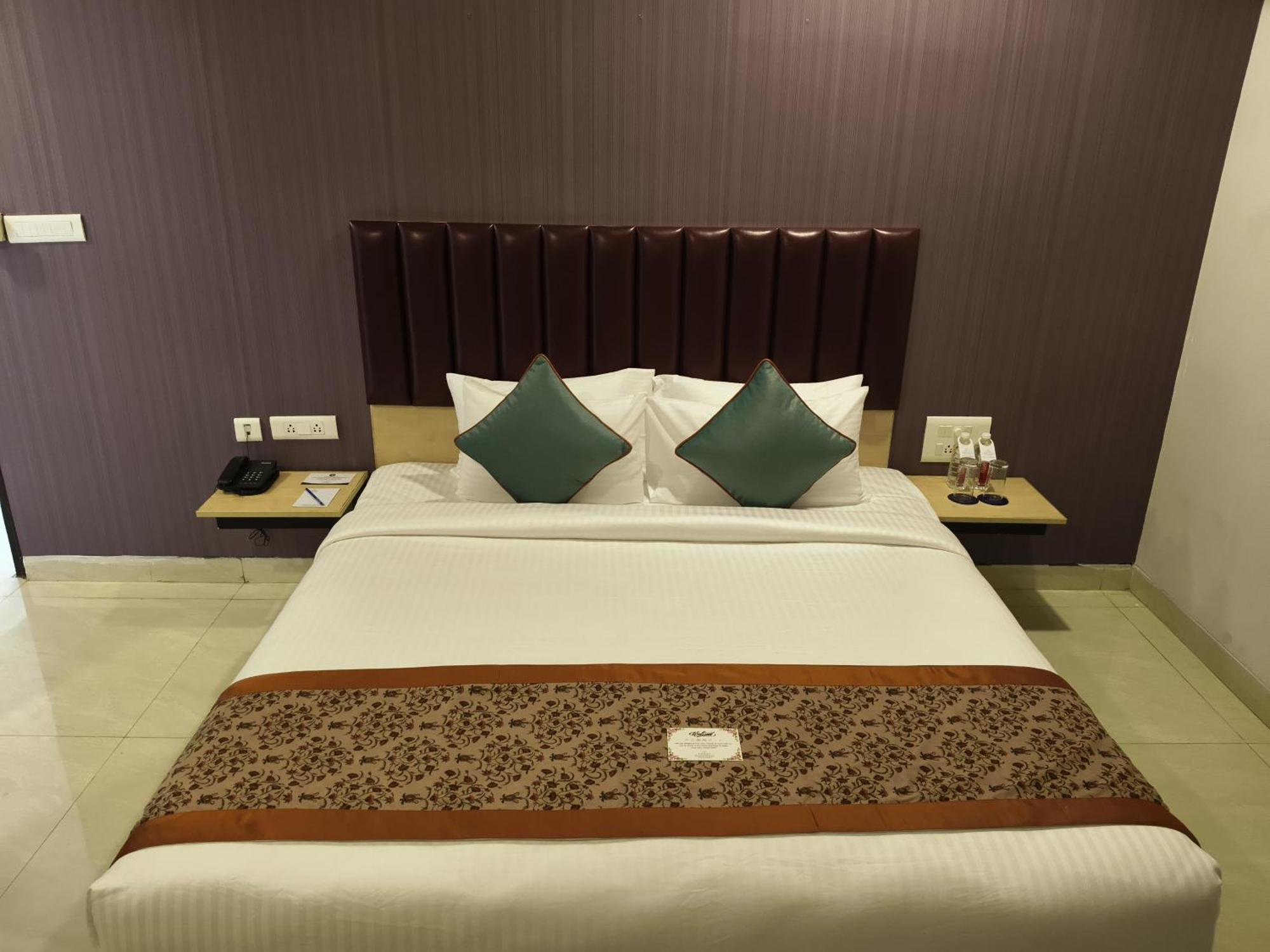 Aparthotel Grand Continent Kondapur Hyderabad