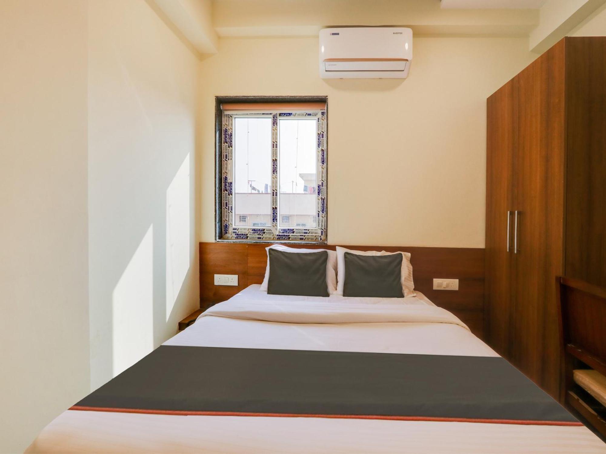 Hotel Collection O Srp Luxury 4*