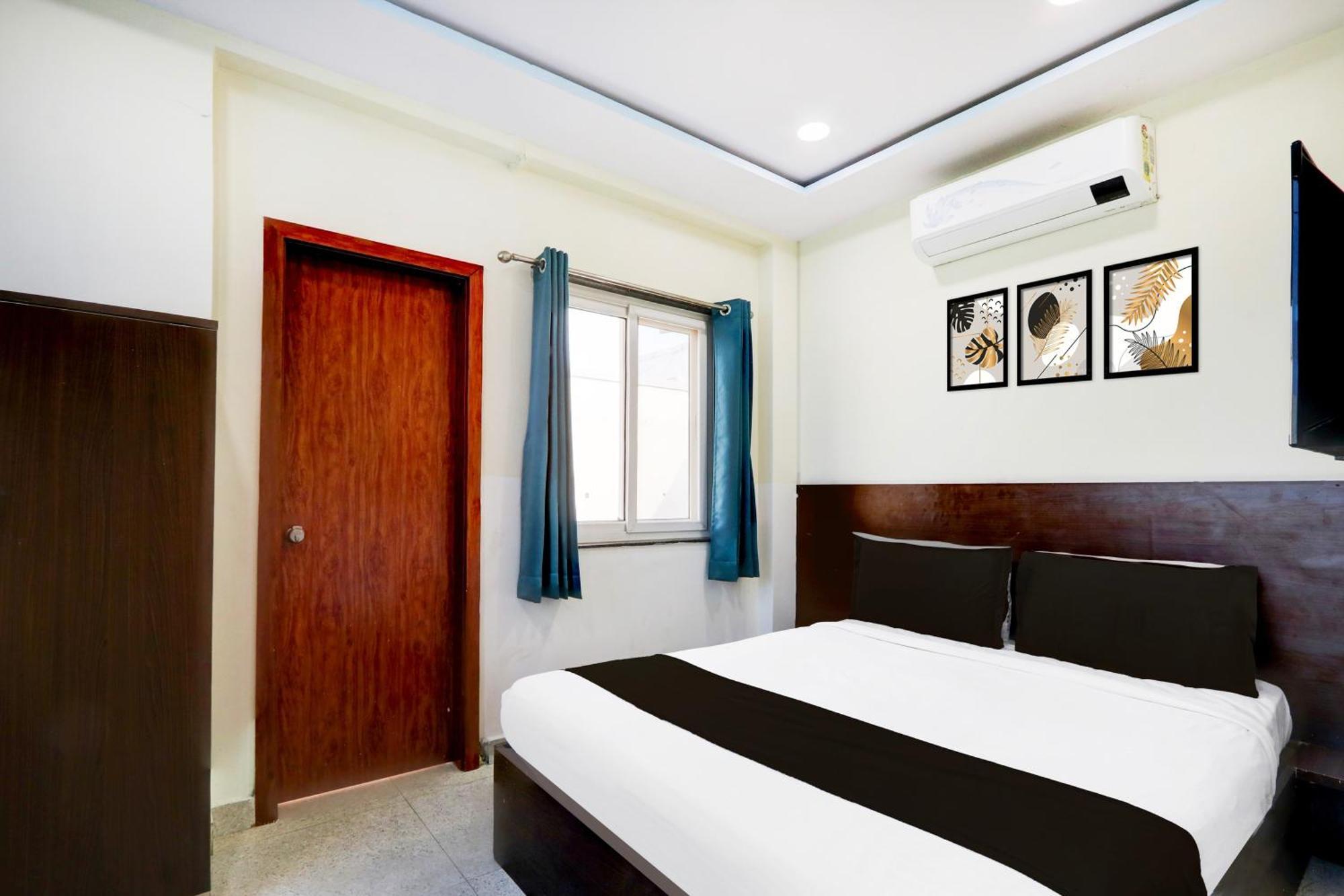 Hotel Super O At Darbar 3*