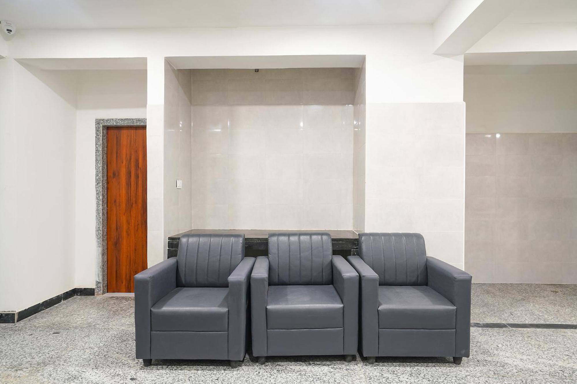 Fabhotel Prime Cozy - Nr Hitech Metro Station 3*