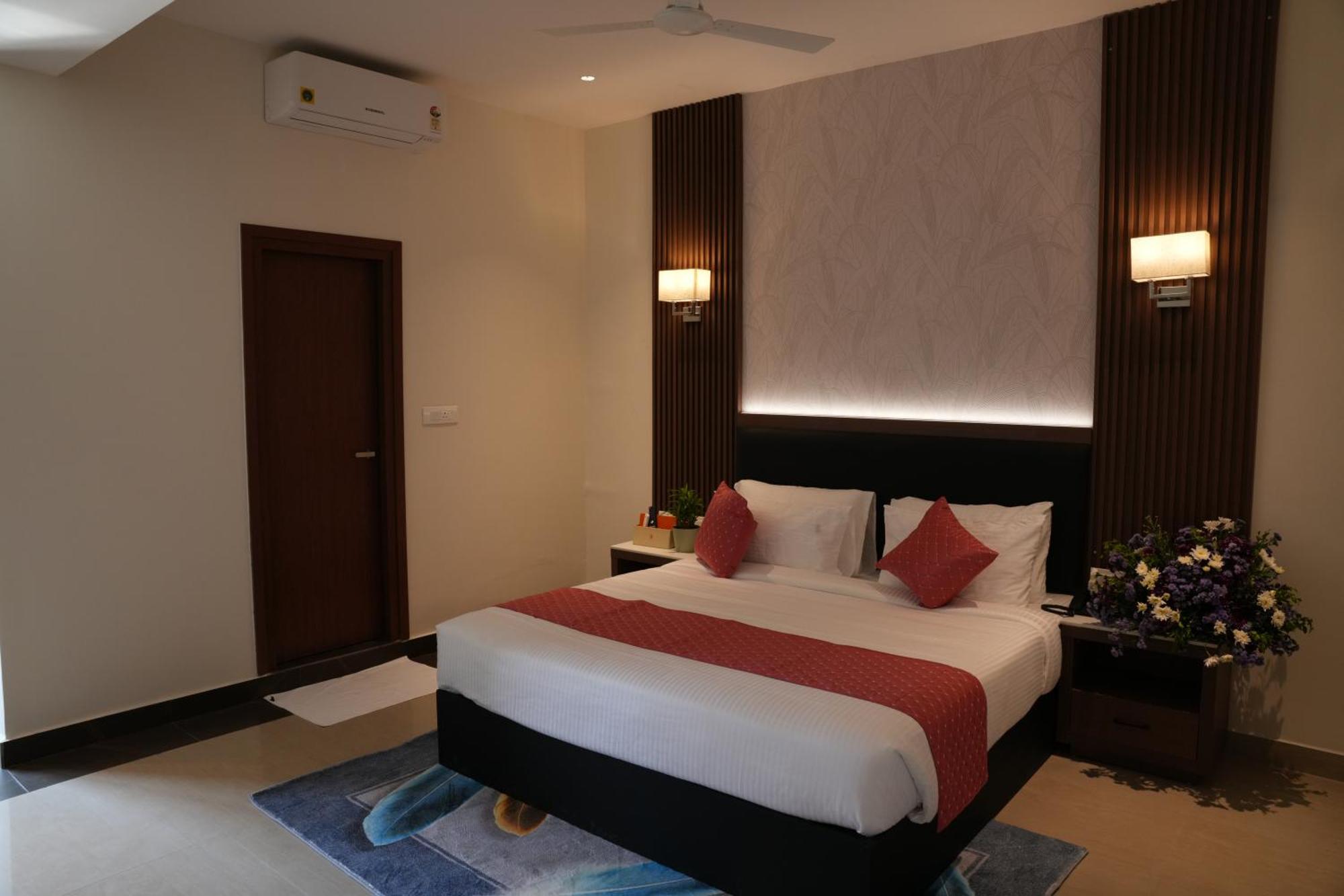The Orange - Narsingi, Hotel