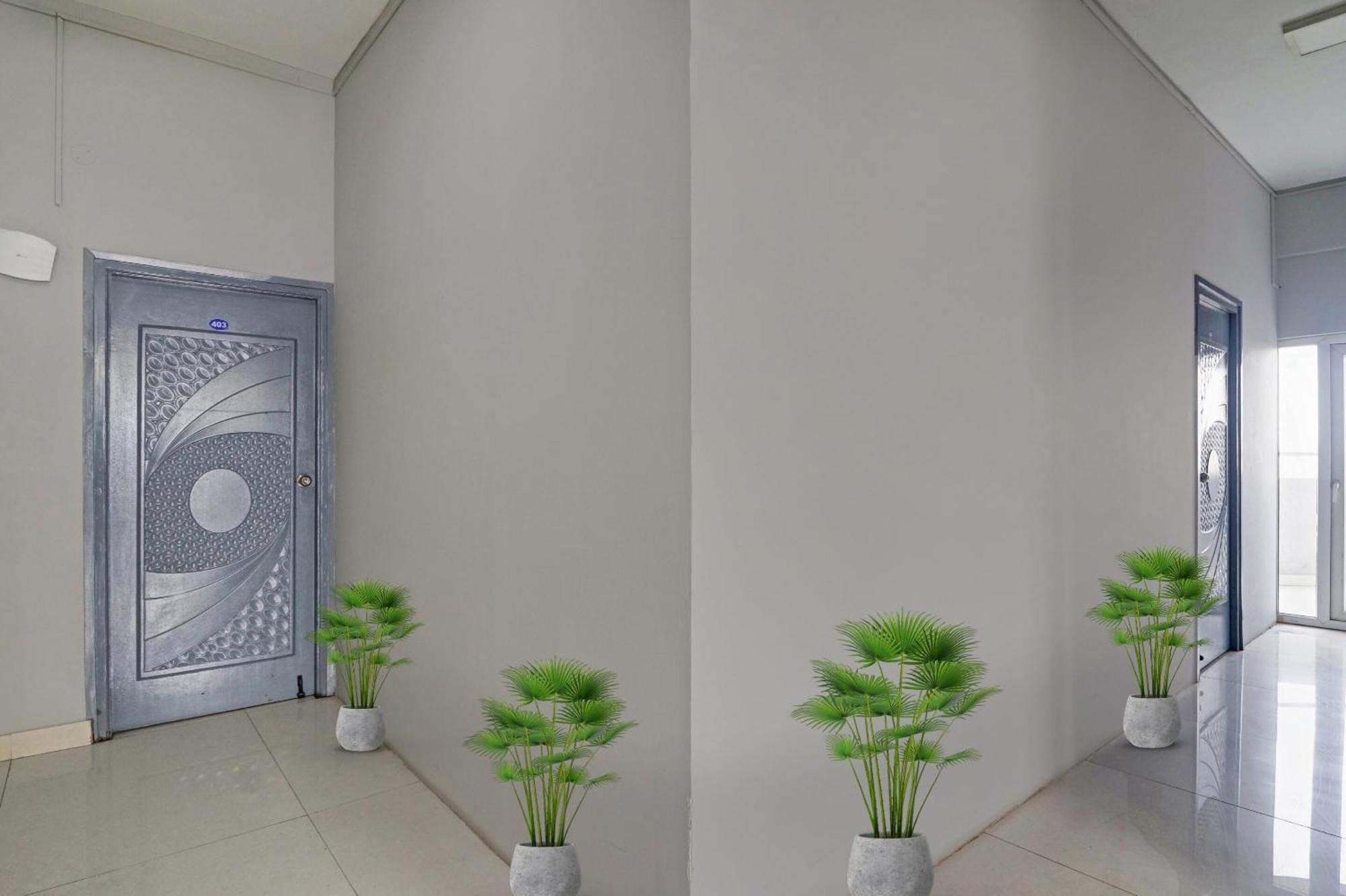 Hotel Super Townhouse De Alphabet Hyderabad