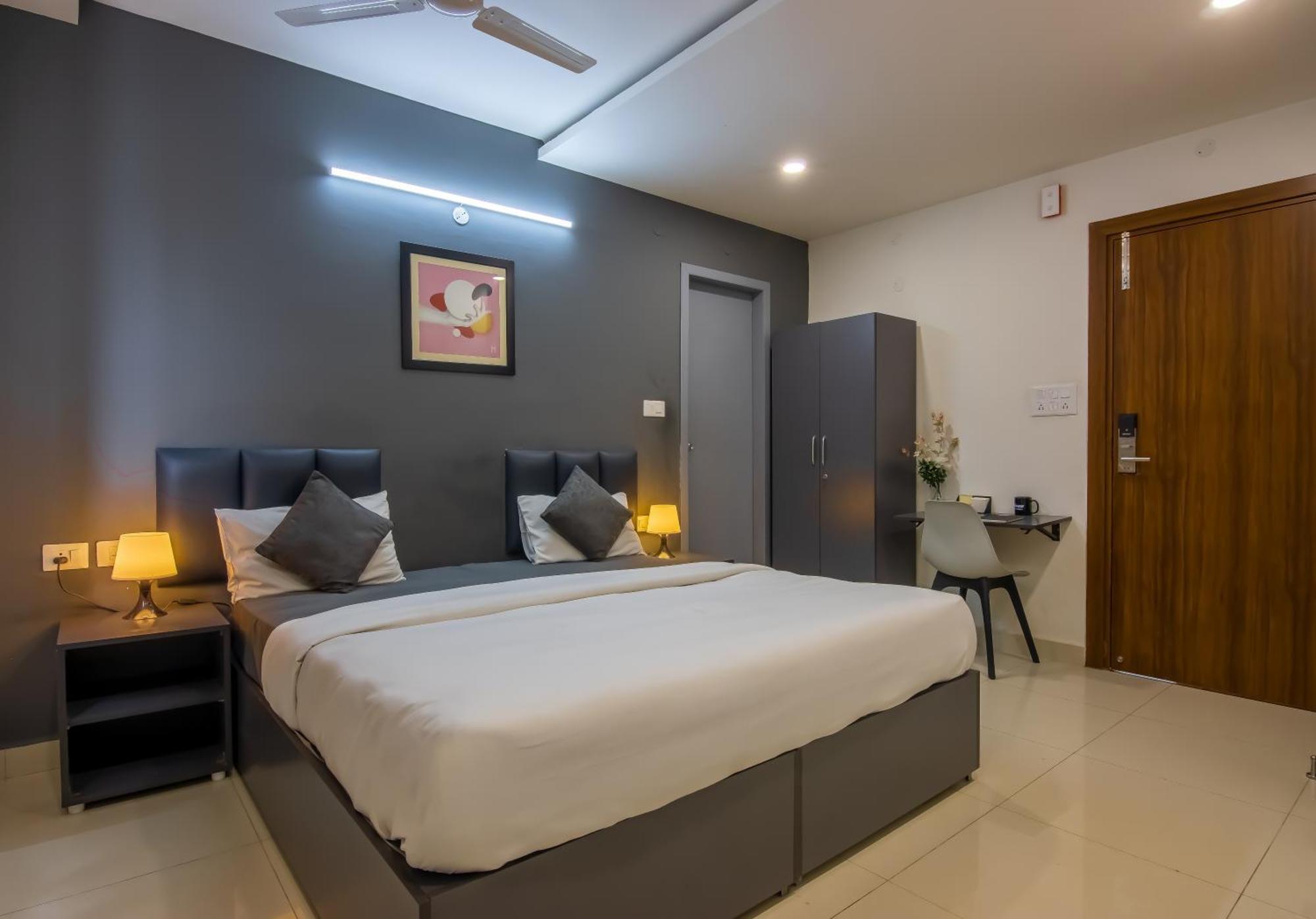 Housr 84 Kondapur Near Botanical Garden Hotel Hyderabad