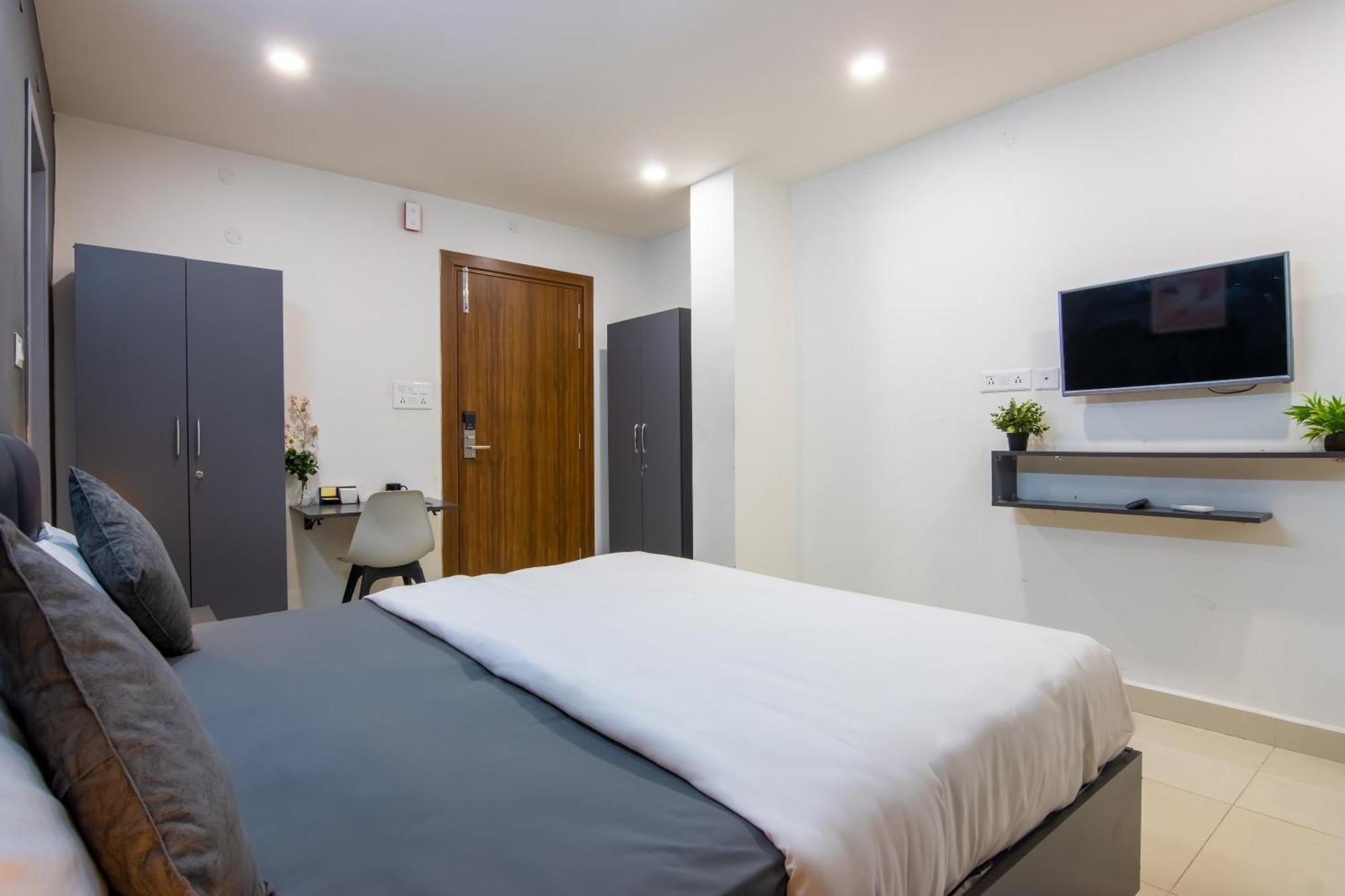 Housr 84 Kondapur Near Botanical Garden Hyderabad