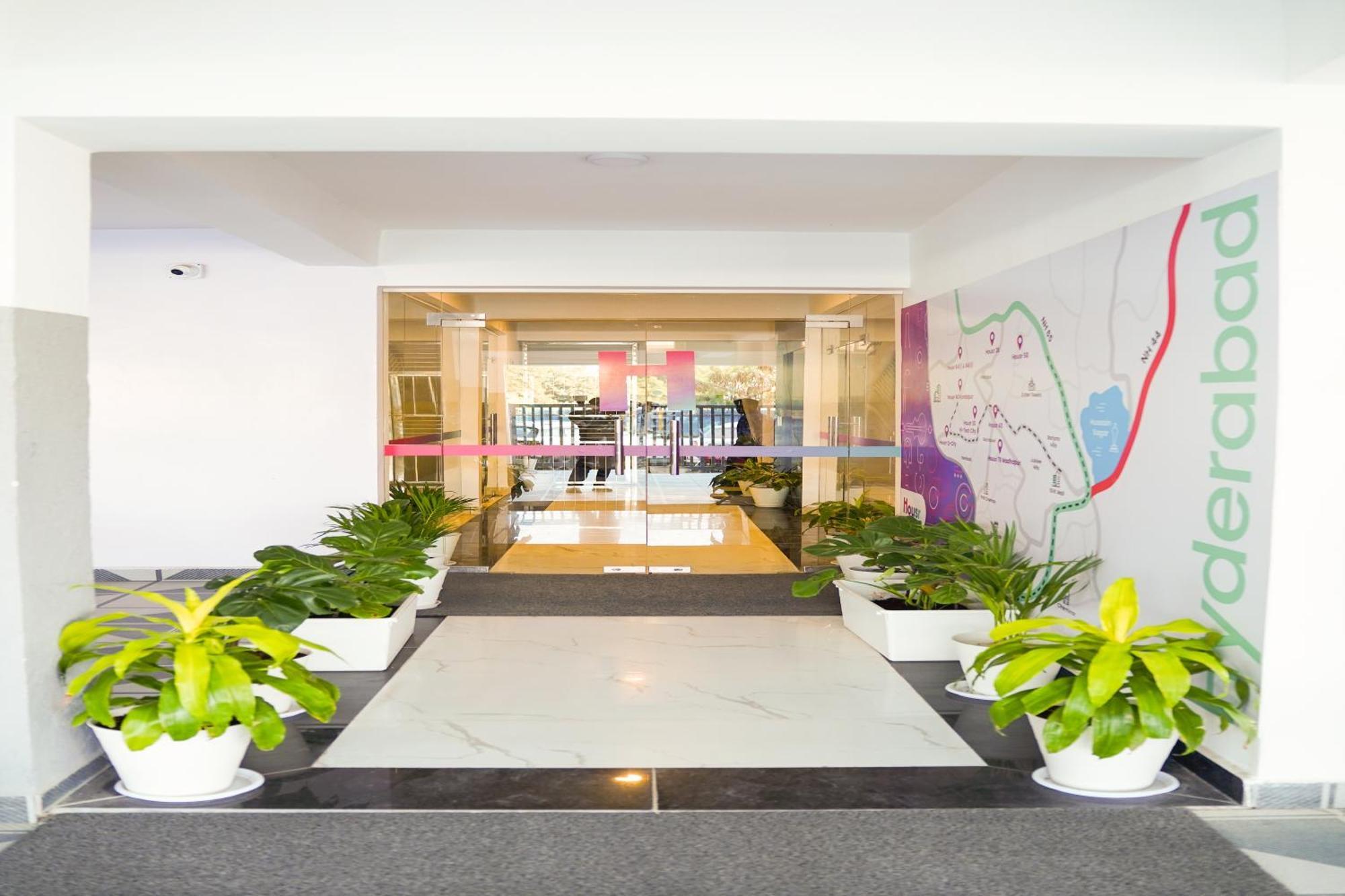 Housr 78 Madhapur Hitech Near Yashoda Hospital *