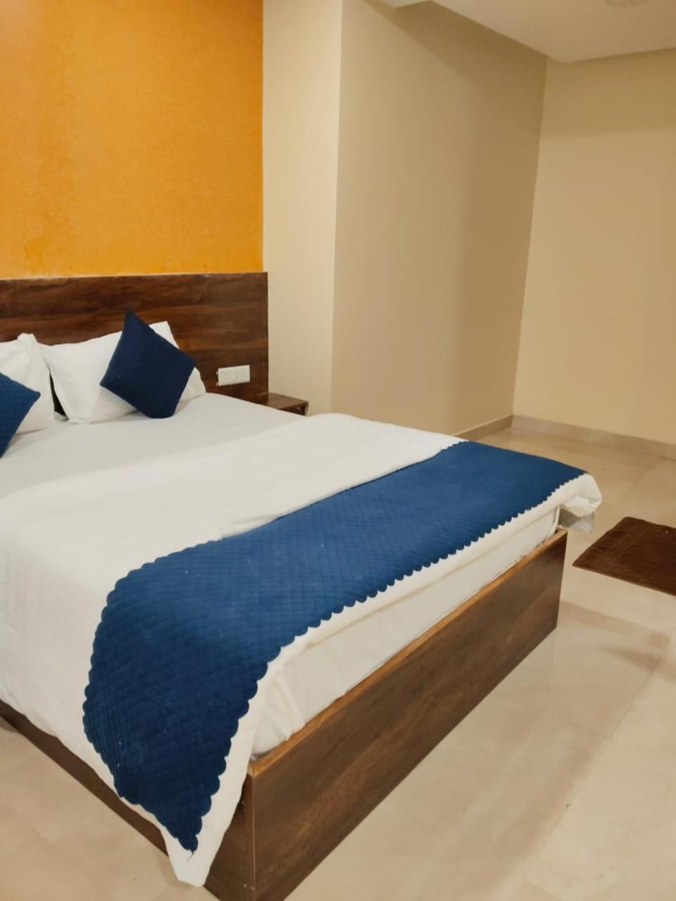 Blossom Beside Sakshi News Channel- Banjara Hills- 10 Percent Off On Restaurant Order Hotel Hyderabad