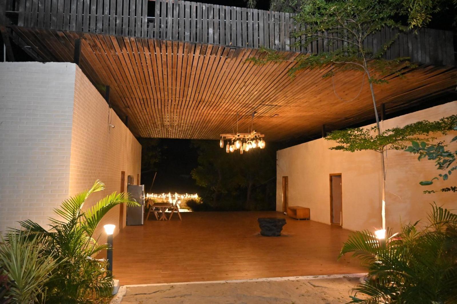 Rustic Vogue Hotel 3*