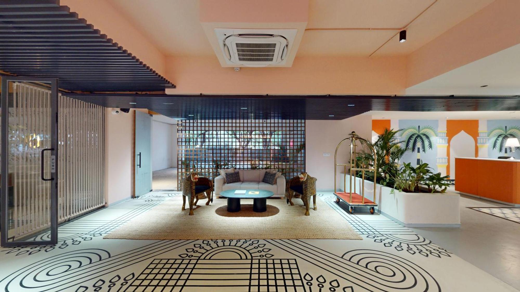 Priya Hotel