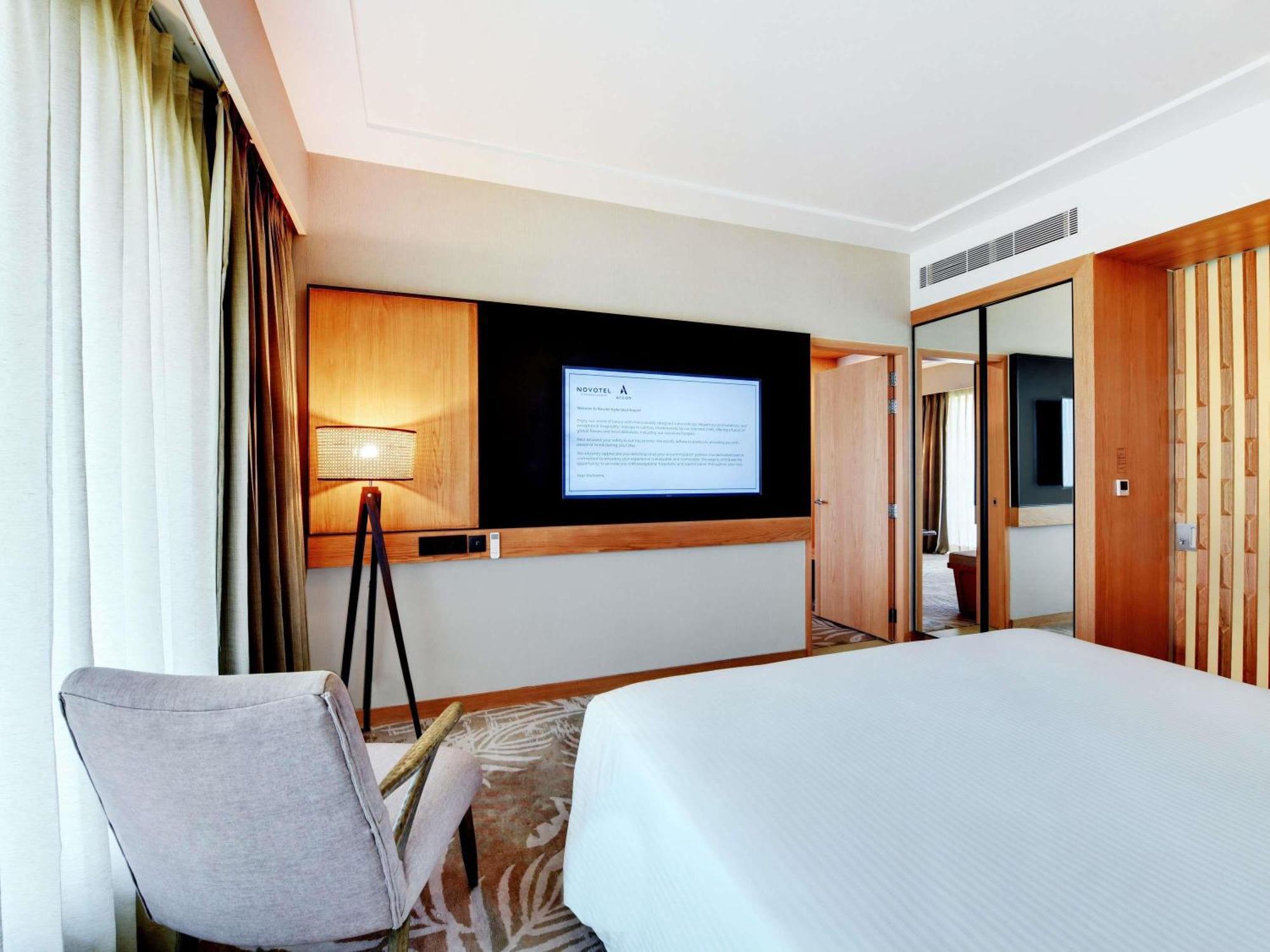 Novotel Airport Hotel