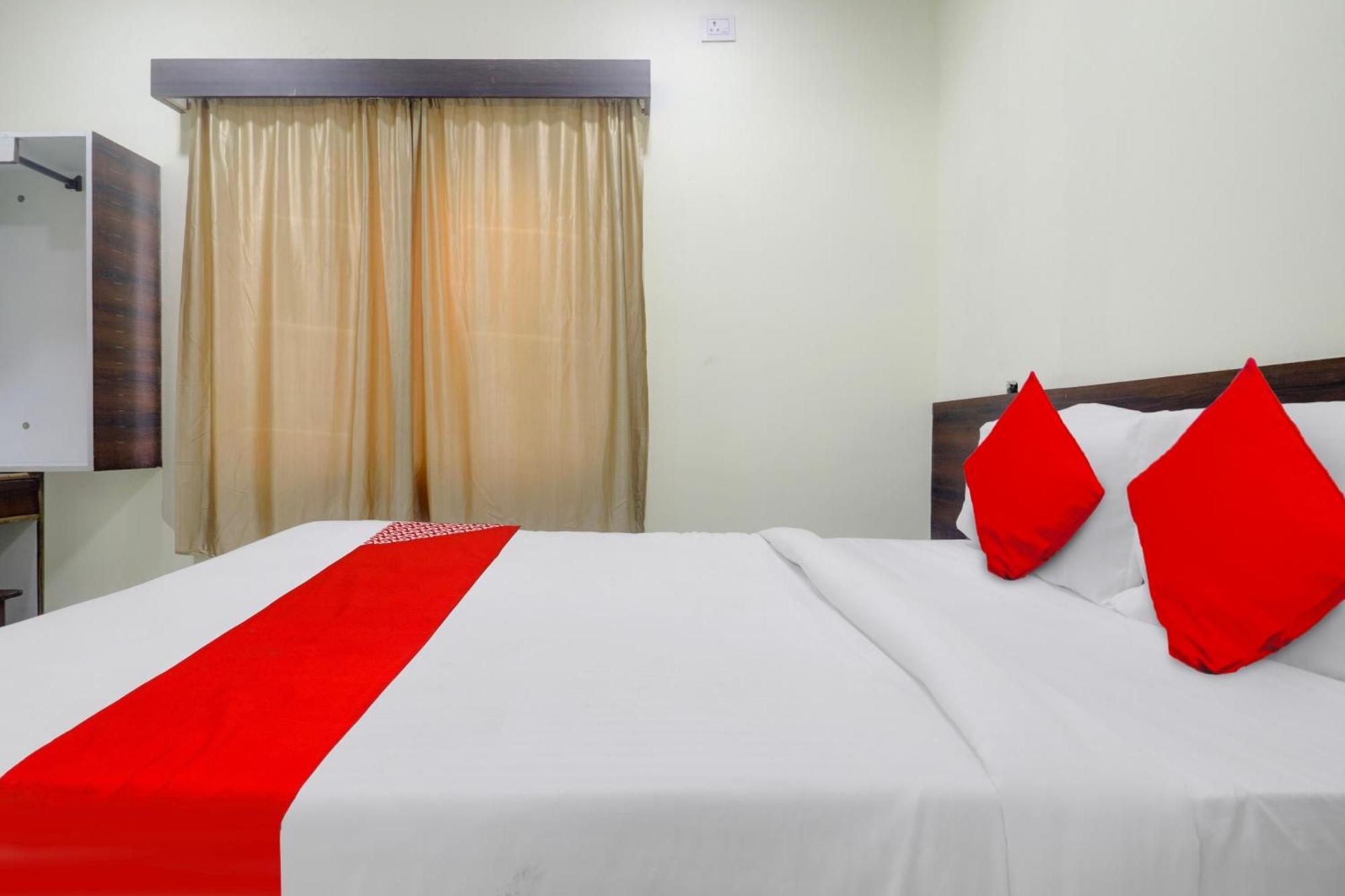 O Shazeb International 3*