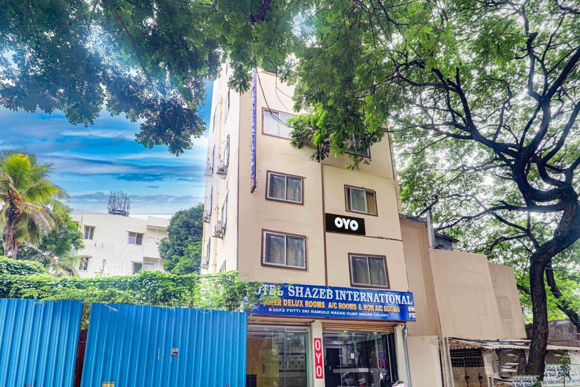 Hotel O Shazeb International 3*