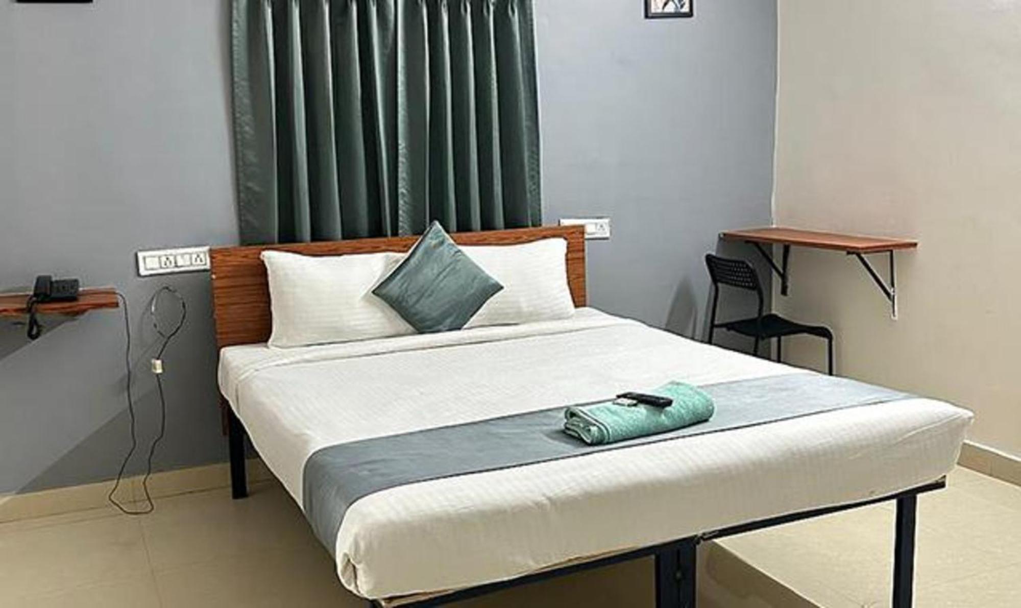 Hotel Fabhotel Aig Broholic - 250m From Aig Hospital, Gachibowli