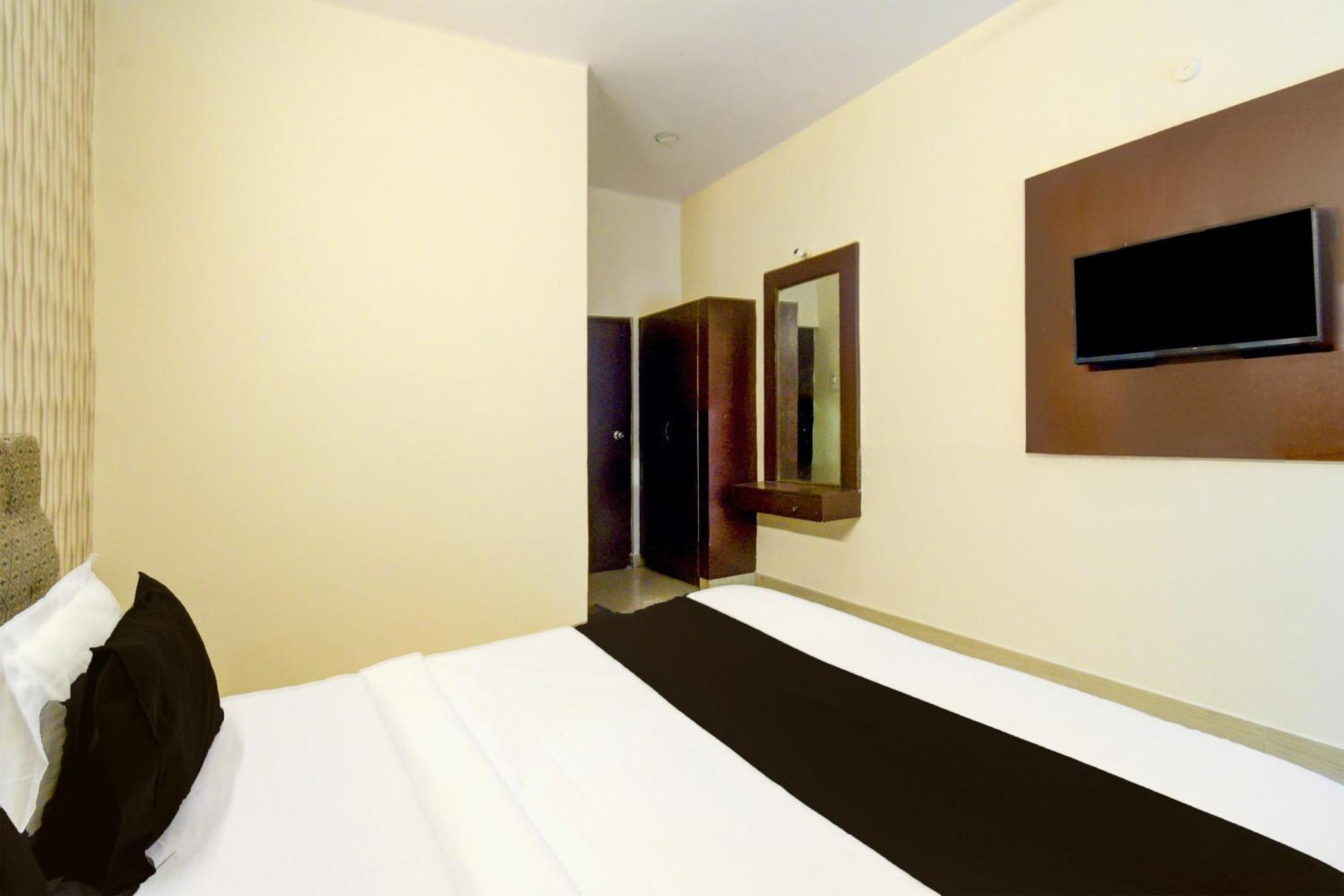 Collection O Peddamma Gudi Formerly Loyal Suits Hotel