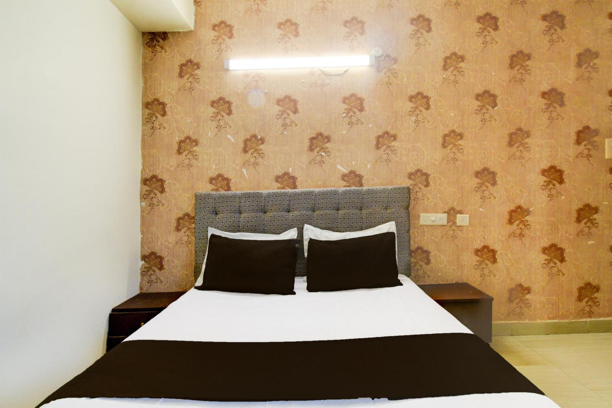 Hotel Collection O Peddamma Gudi Formerly Loyal Suits Hyderabad