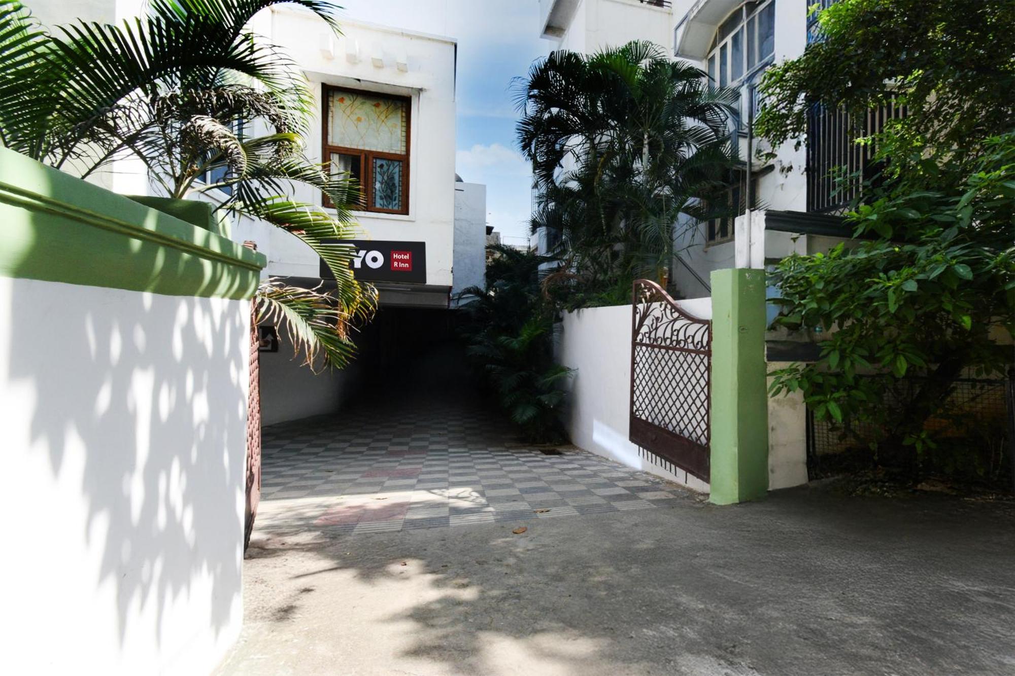 Hotel Collection O Peddamma Gudi Formerly Loyal Suits