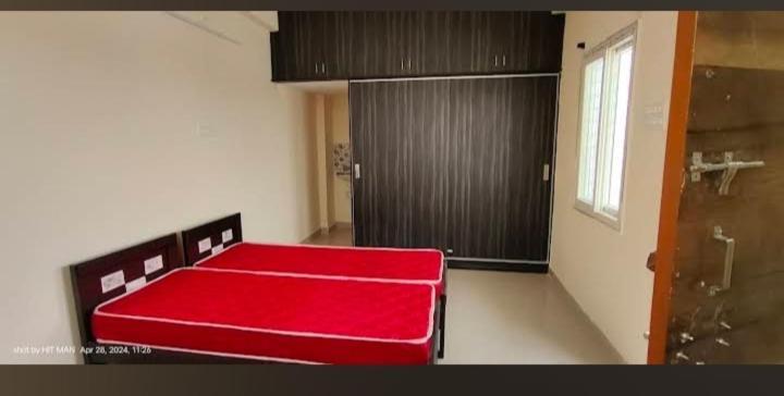 Hostel Sri Venkateshwara Pg For Men *