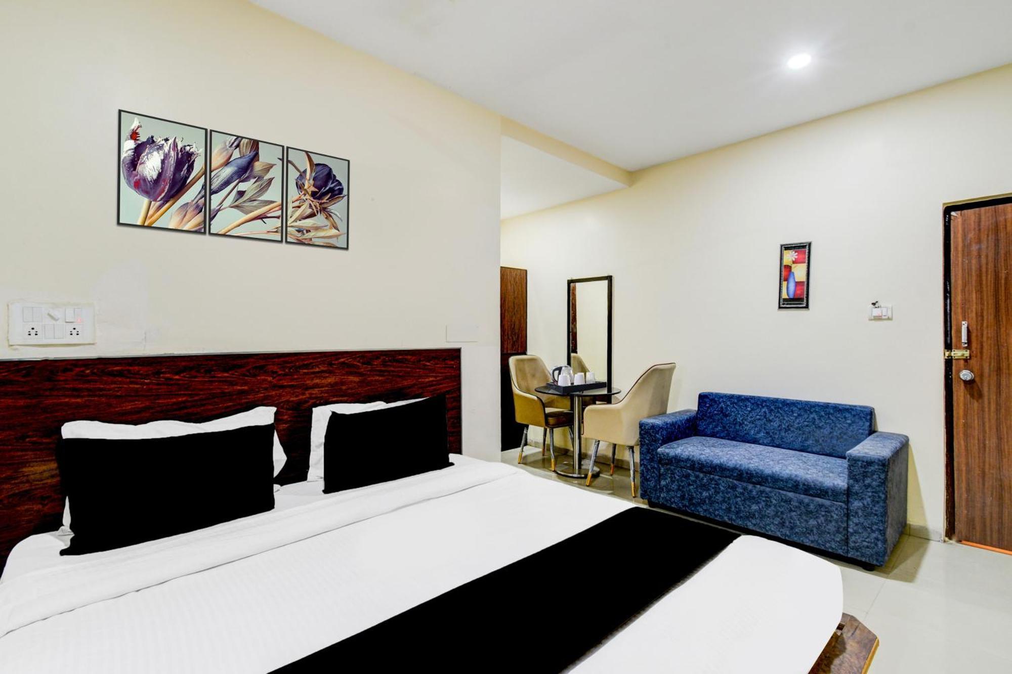 Hotel Super Collection O Isckon Temple Formerly Sri Varaahi *