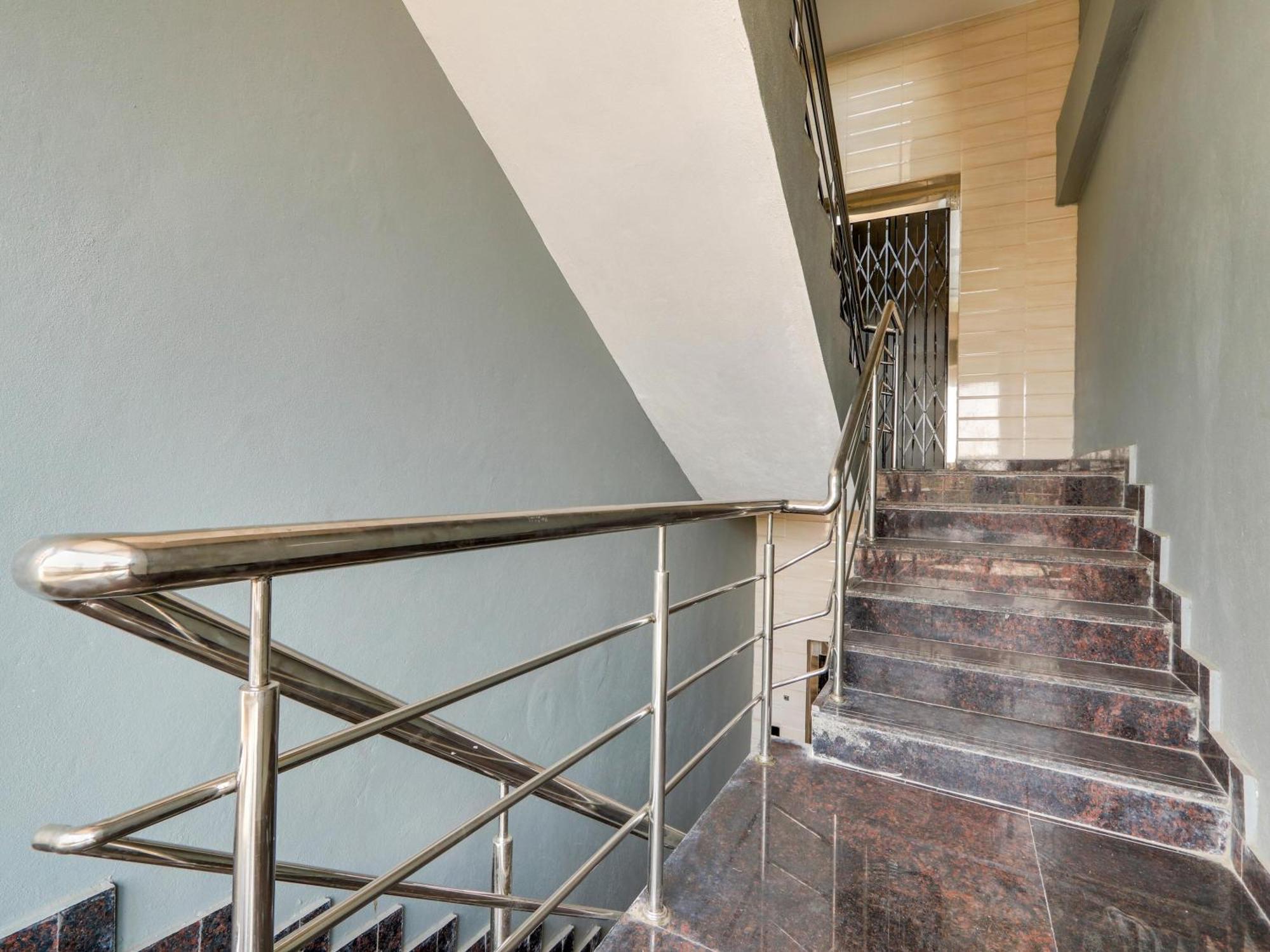 Hotel Super Collection O Rbs Classic Nacharam Mallapur Road