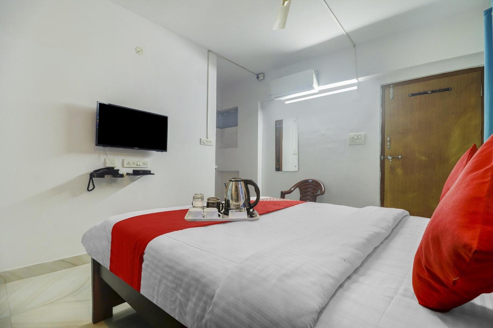 Hotel O Broholic Near Botanical Garden 3*