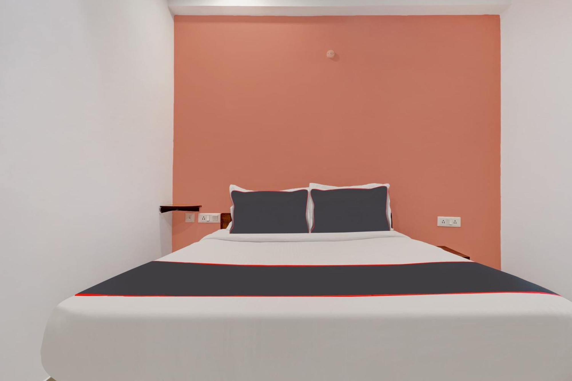 Hotel Super Capital O Qualia Gachibowli 3*